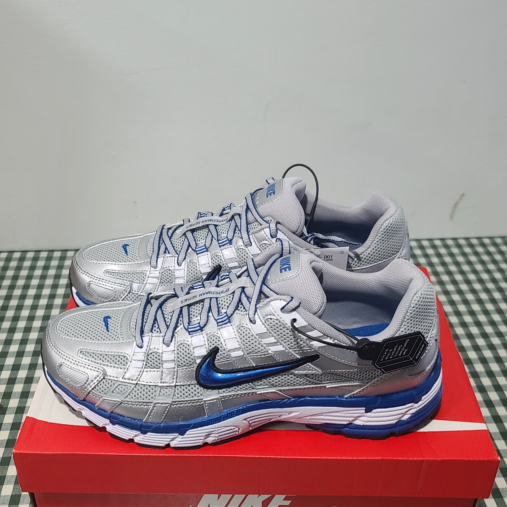 (W) Nike P-6000 Laser Blue 착용 스타일 - 2