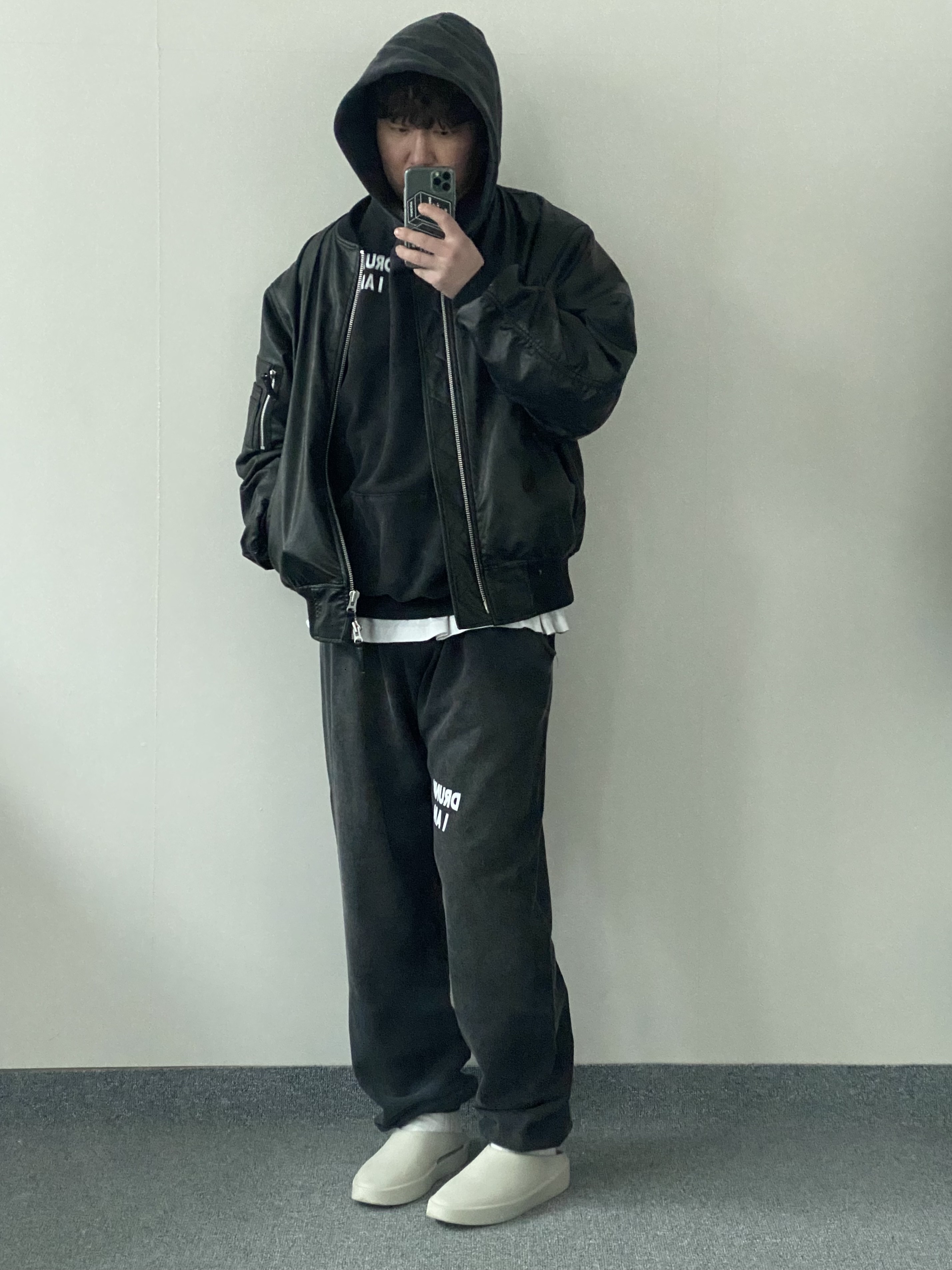Fear of God The California Cement 착용 스타일
