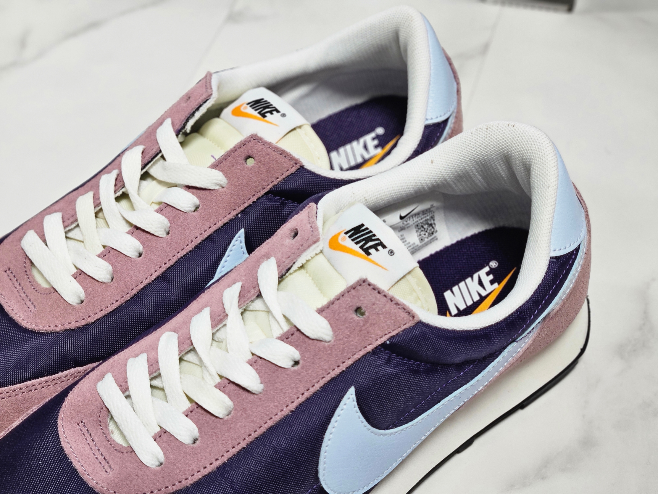 (W) Nike Daybreak Eggplant Plum Dust 착용 스타일 - 7
