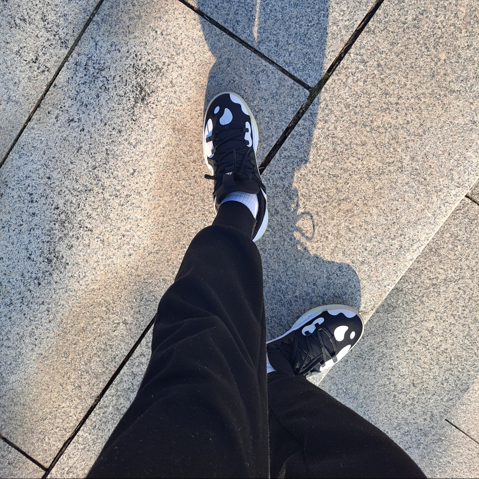 Adidas Harden Stepback 2 Black White 착용 스타일 - 2