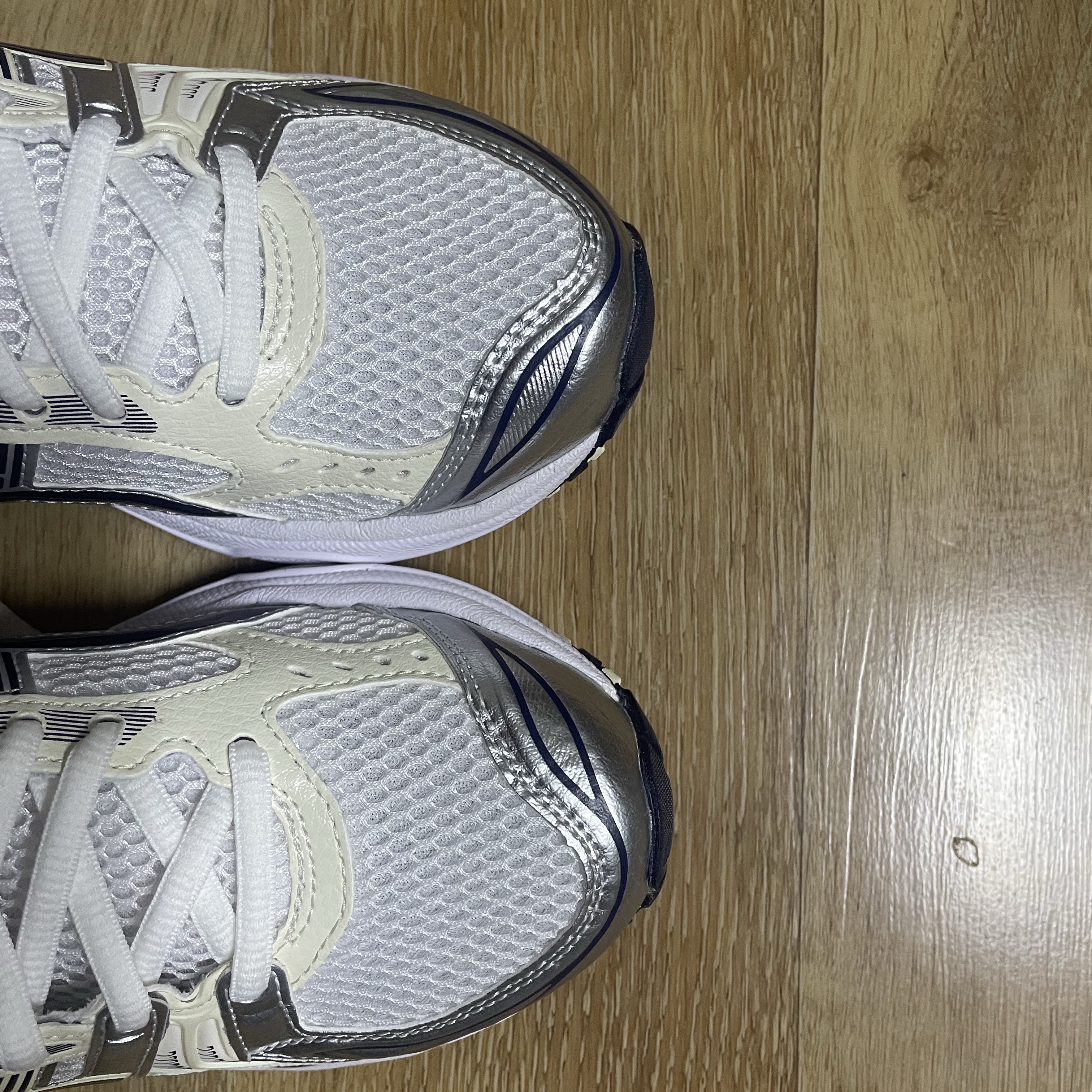 (W) Asics Gel-Kayano 14 White Midnight 착용 스타일 - 1