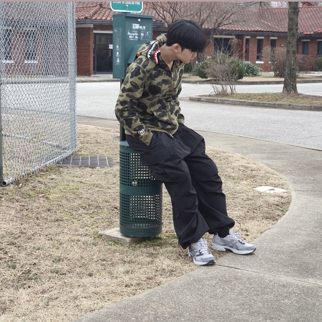 BAPE PONR 1st Camo 2nd Shark Full Zip Hoodie Green 착용 스타일 - 2