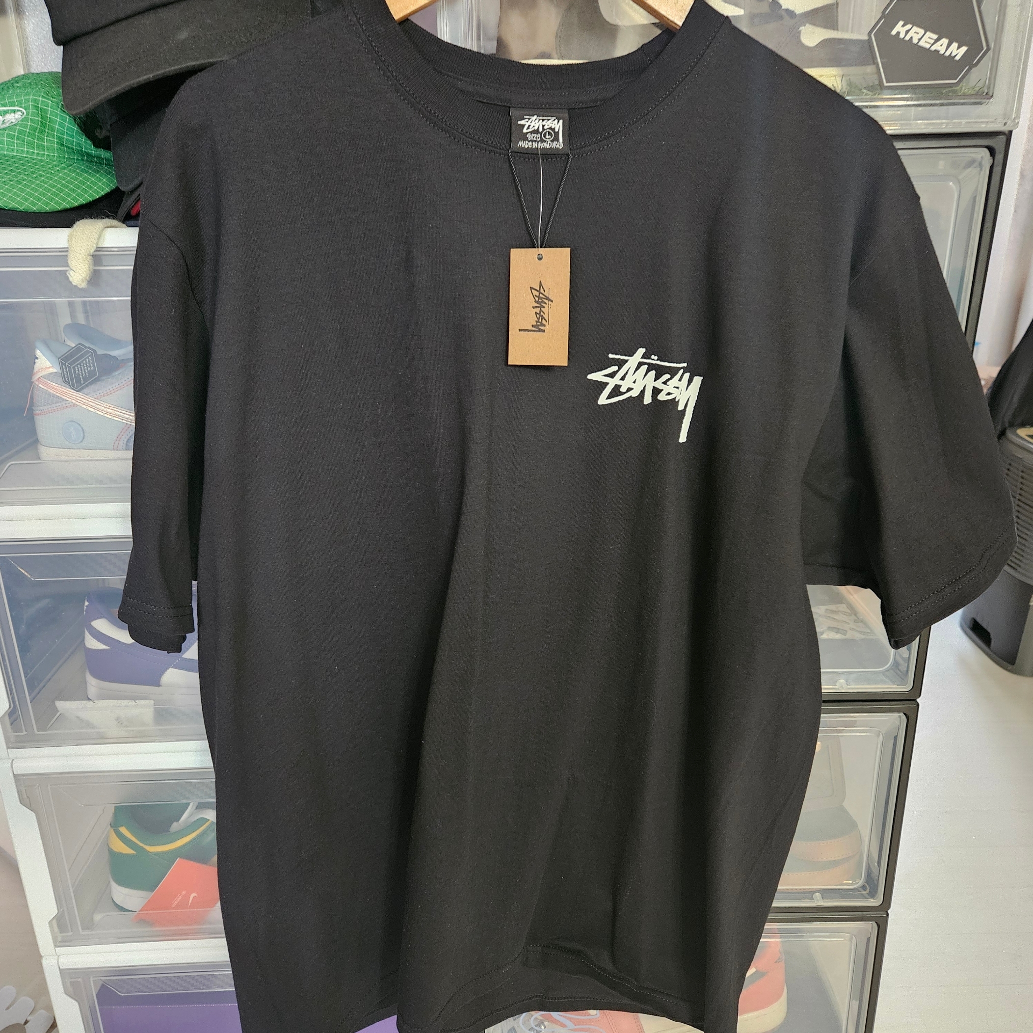 Stussy Kittens T-Shirt Black 착용 스타일 - 2
