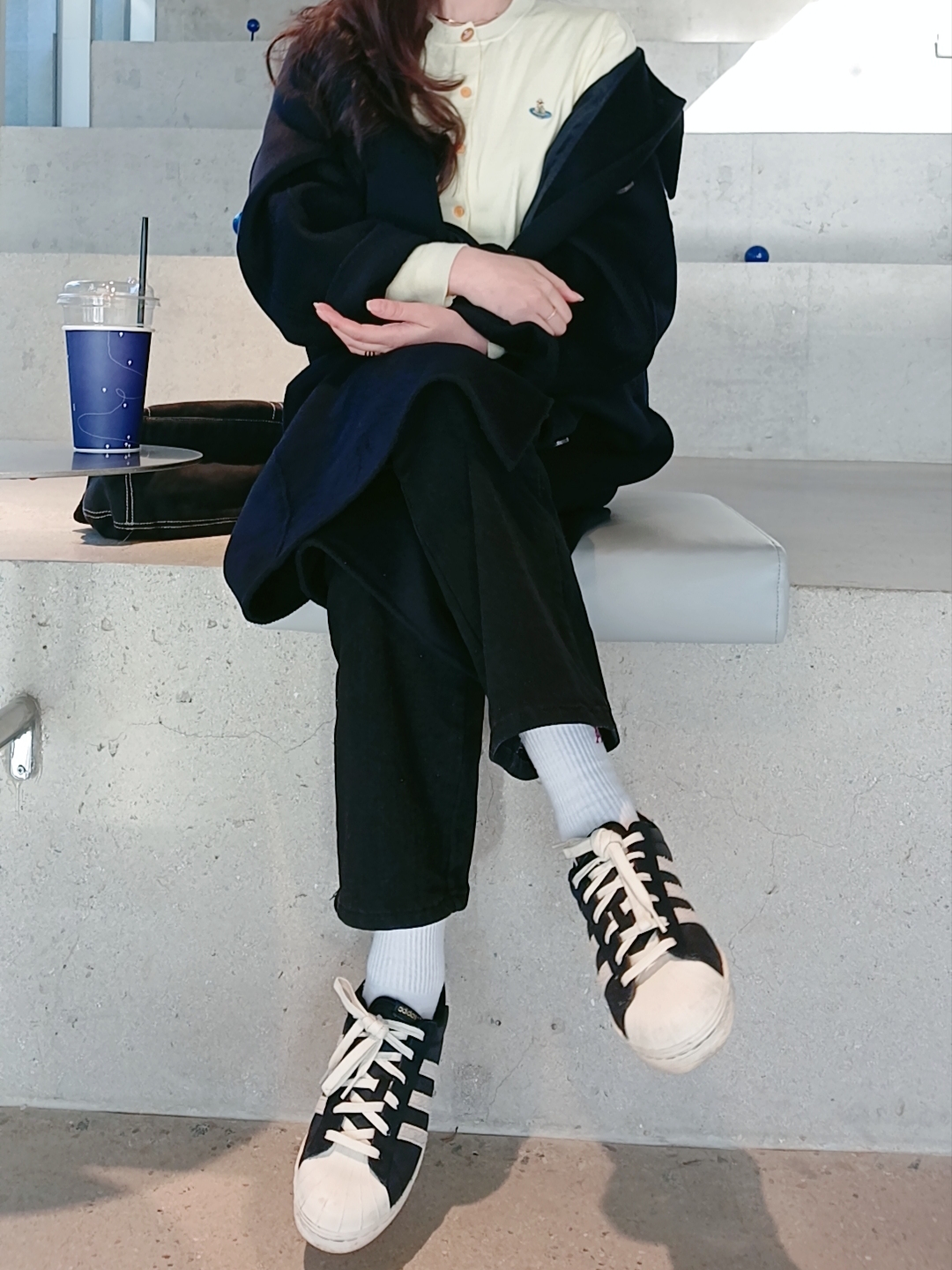 Adidas Superstar 82 Black White 착용 스타일