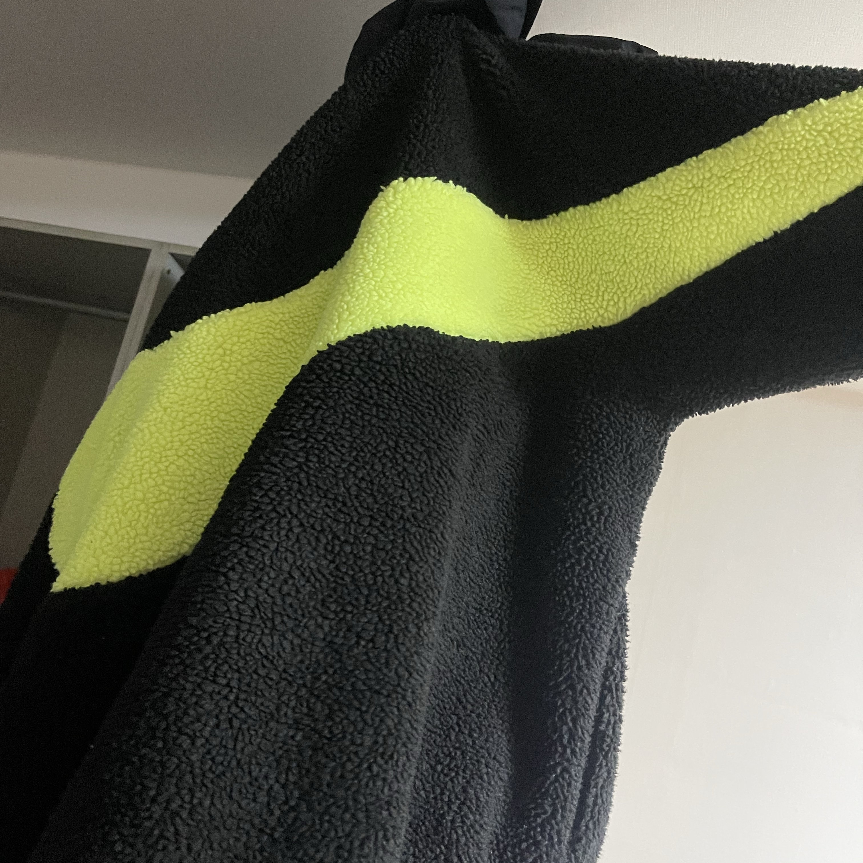 Nike NSW Big Swoosh Woven HBR Jacket Black Neon - Japan Exclusive 착용 스타일