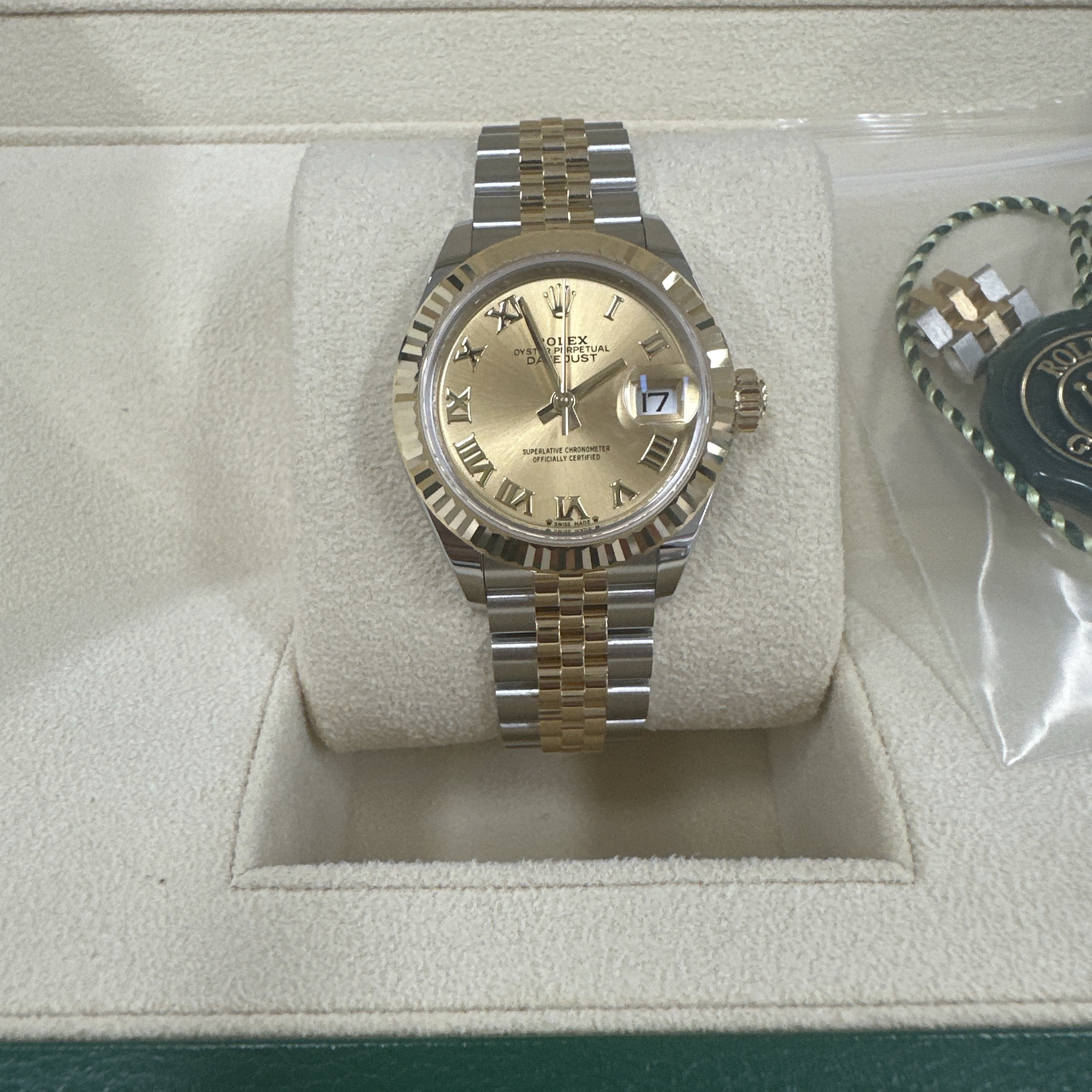 Rolex Lady-Datejust 28mm 279173 Champagne Roman Jubilee 착용 스타일