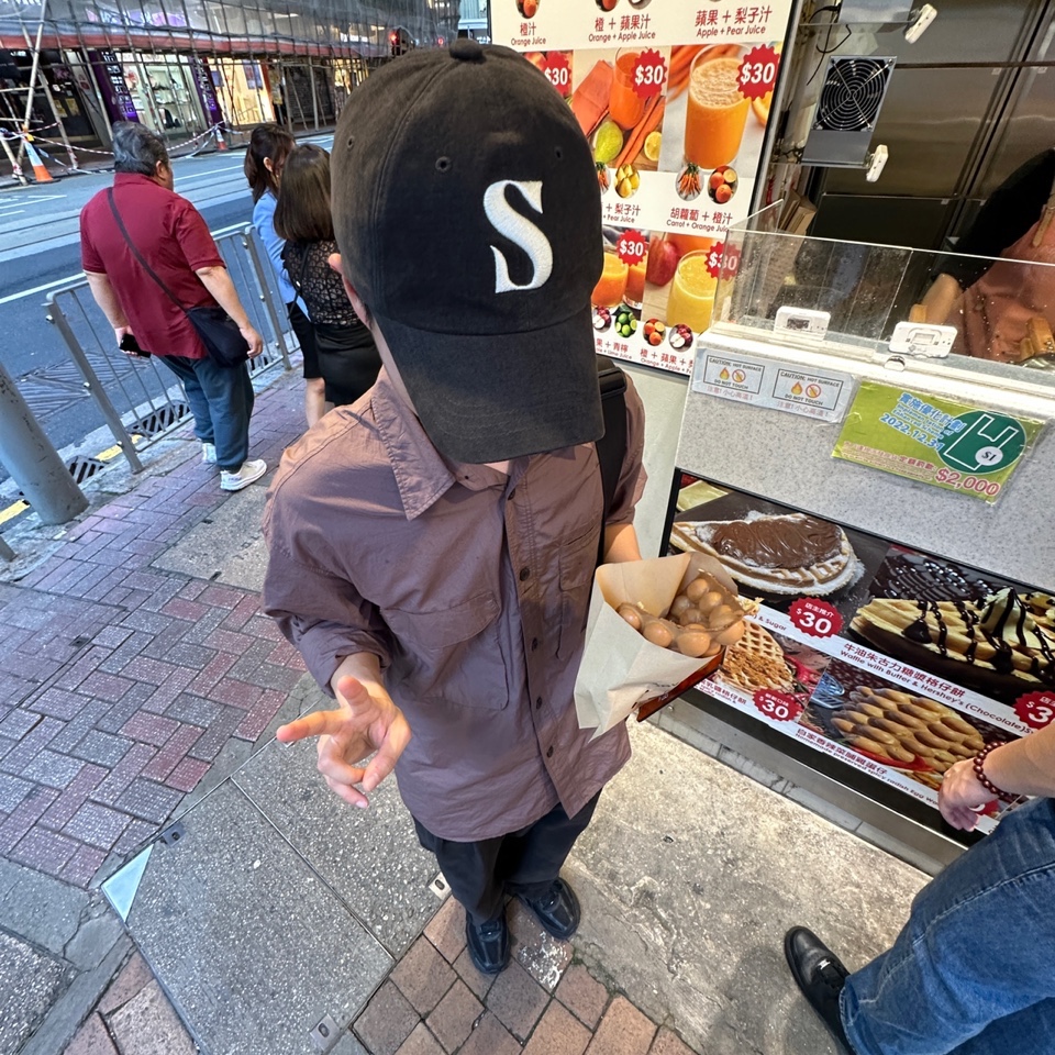 Nike Zoom Vomero 5 SP Black, Satur Vintage Casual Lettering Ball Cap Vintage Gray 착용 스타일