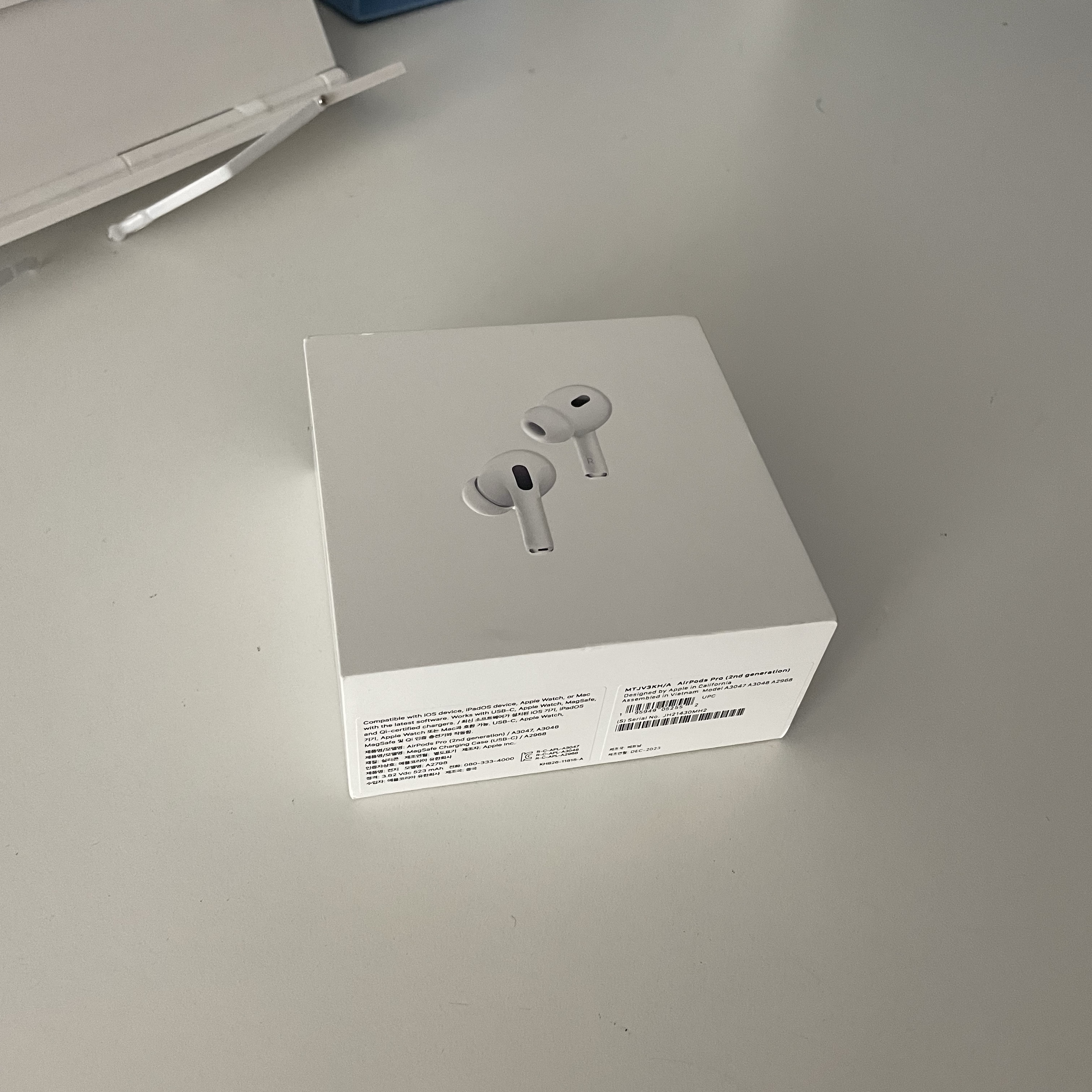 Apple Airpods Pro 2nd Gen with MagSafe Charging Case USB C (Korean Ver.) 착용 스타일