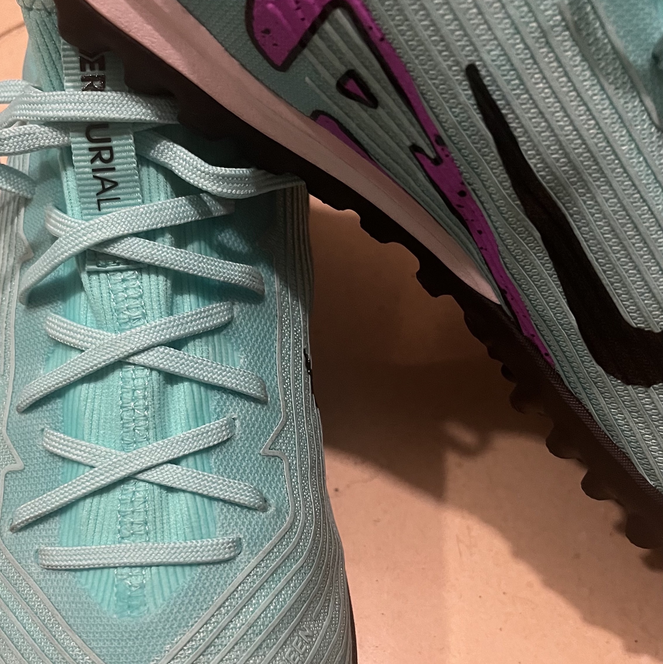 Nike Zoom Mercurial Vapor 15 Pro TF Hyper Turquoise Fuchsia Dream 착용 스타일