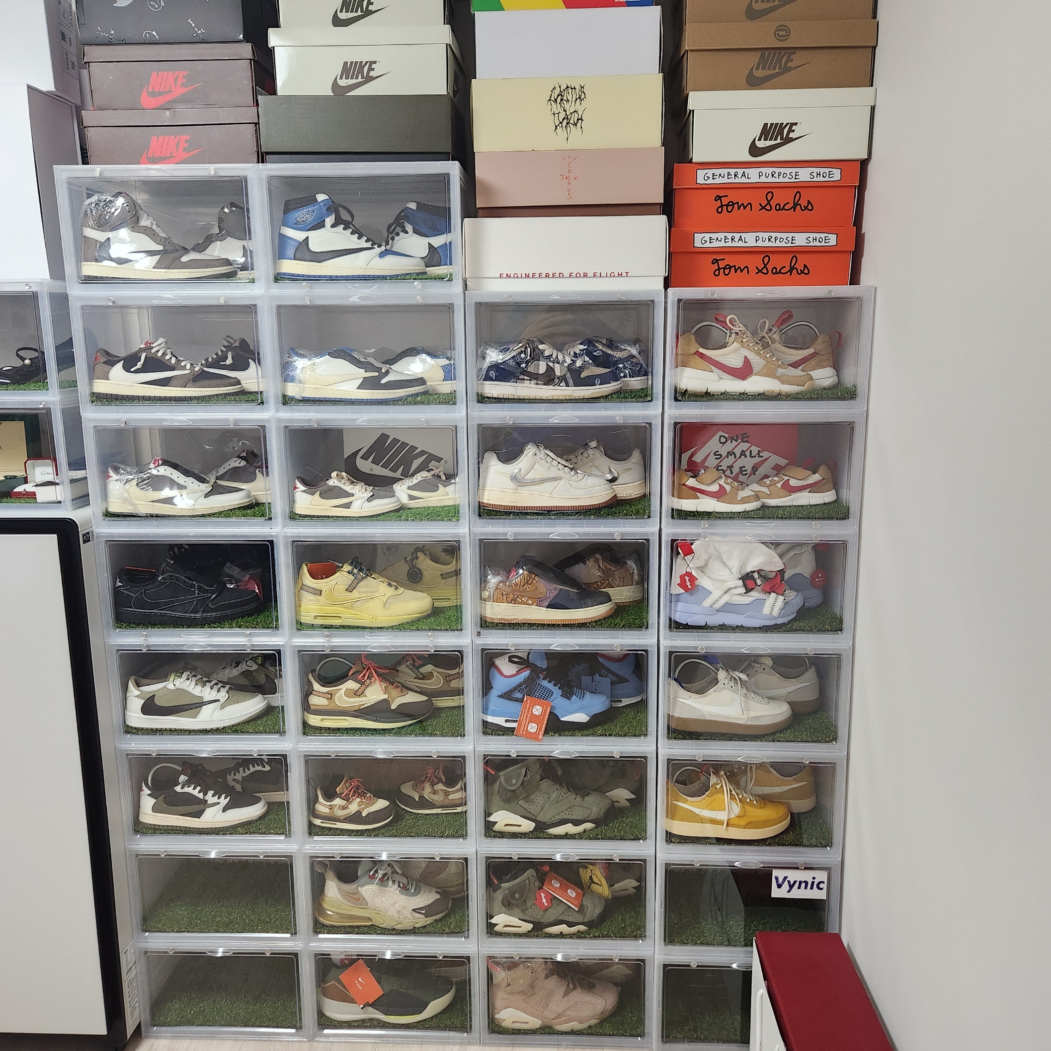 Nike x Travis Scott SB Dunk Low, Jordan 1 Retro High Not for Resale Varsity Red 착용 스타일 - 2