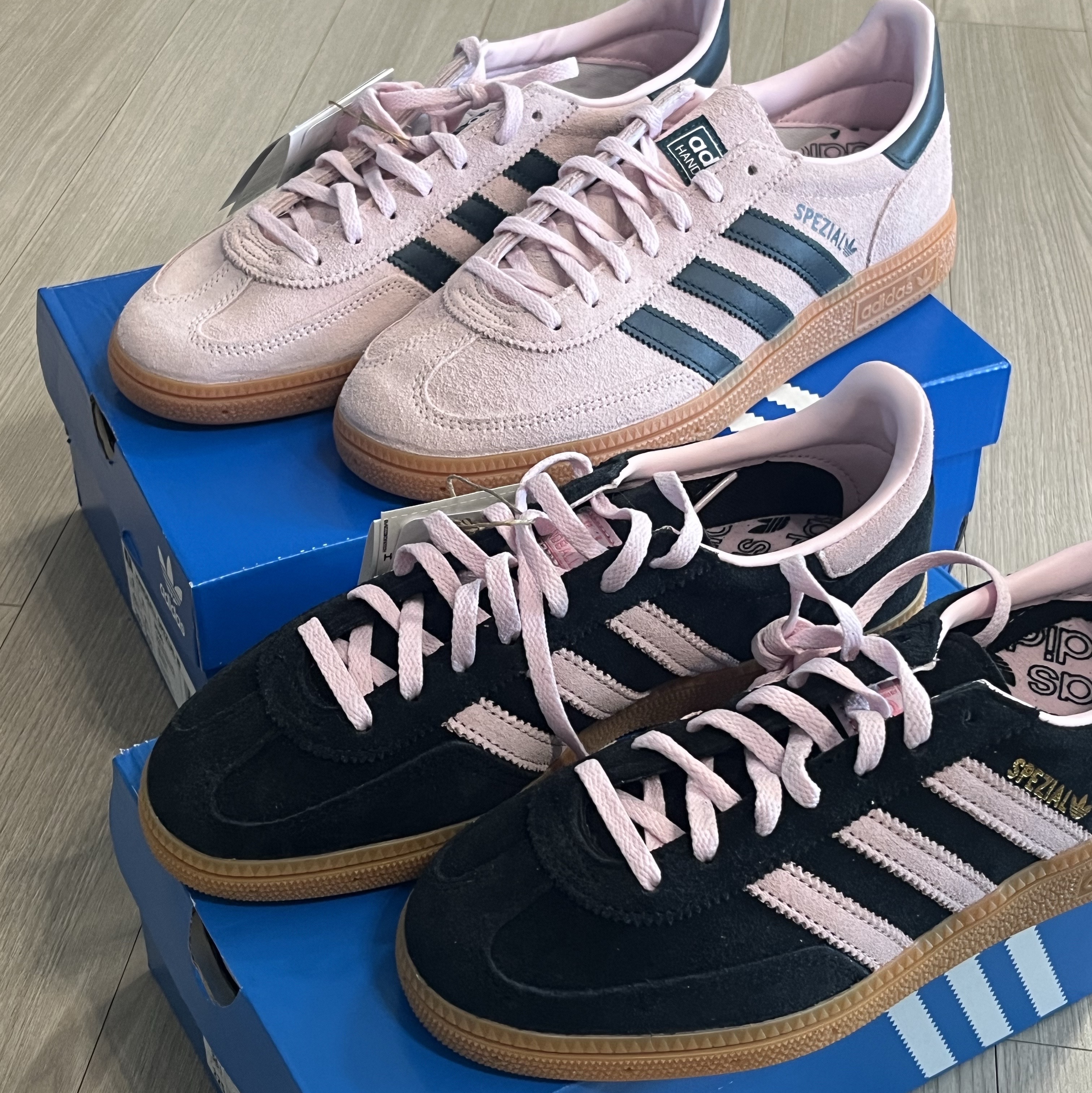 (W) Adidas Spezial Handball Core Black Clear Pink 착용 스타일