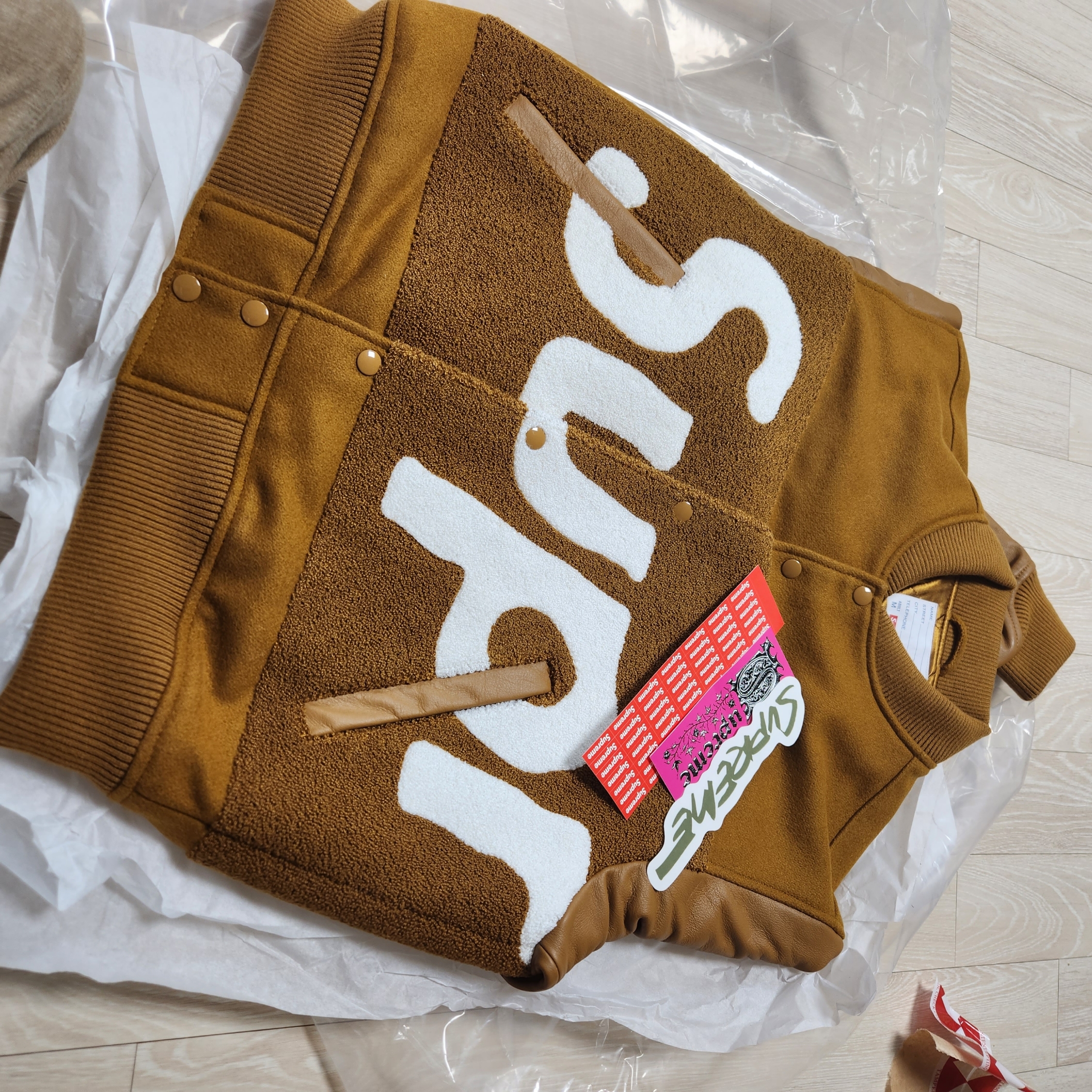 Supreme Big Logo Chenille Varsity Jacket Mustard - 24SS 착용 스타일 - 1