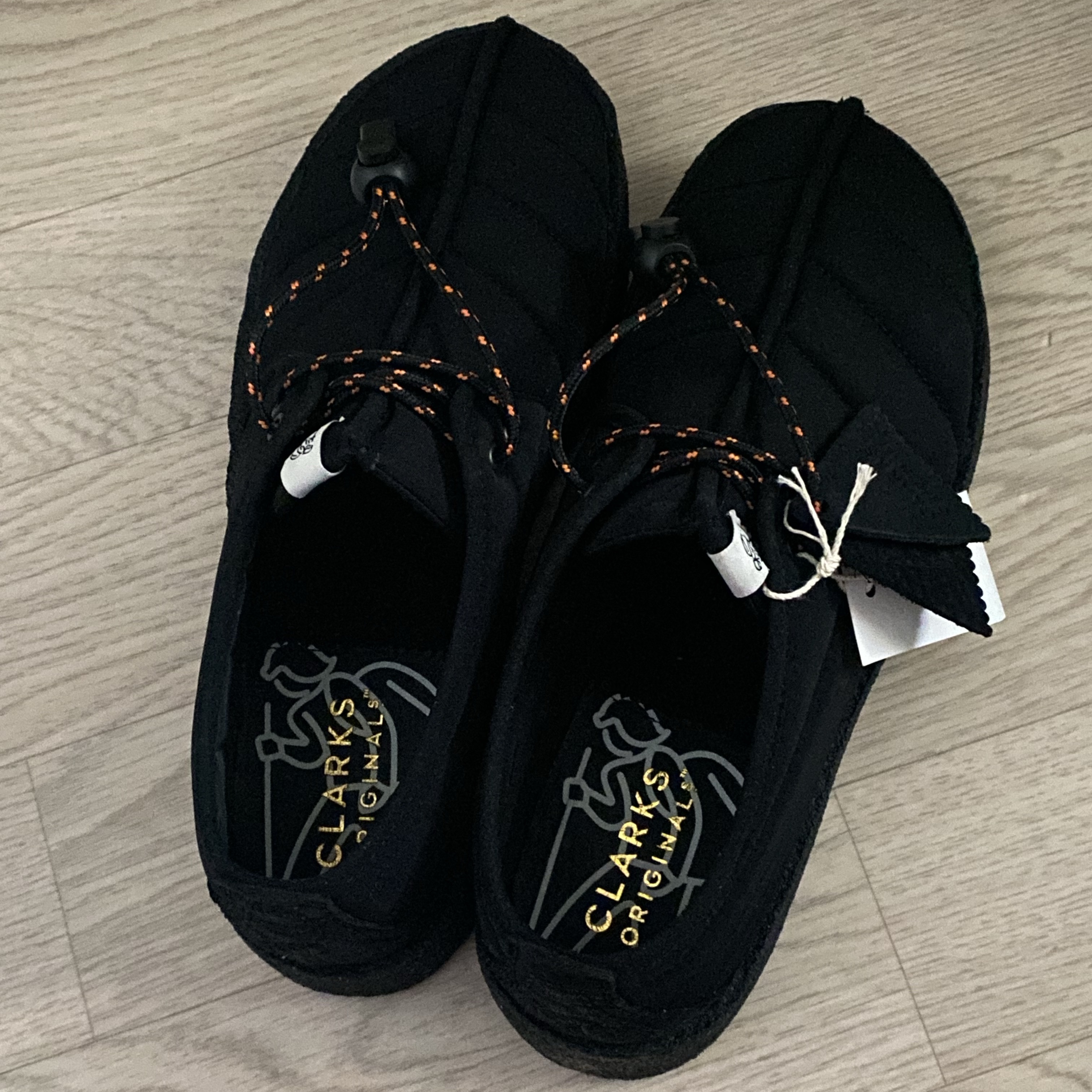 Clarks Trek Cup Quilted Black 착용 스타일 - 2