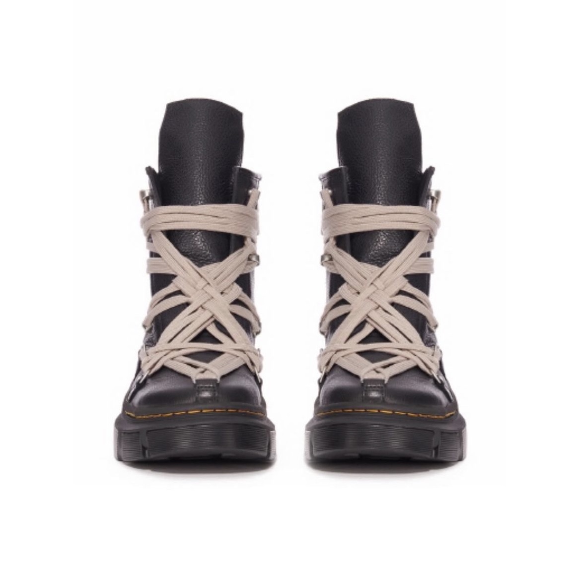 Dr. Martens x Rick Owens 1460 DMXL Megalace Black 착용 스타일