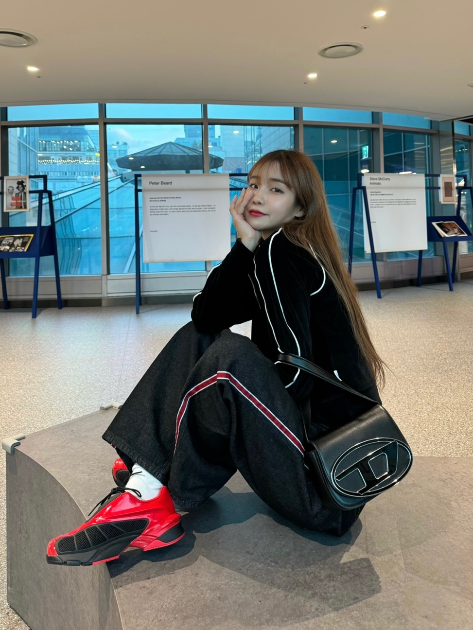 Fila Replica 2002 Black Red 착용 스타일 - 3