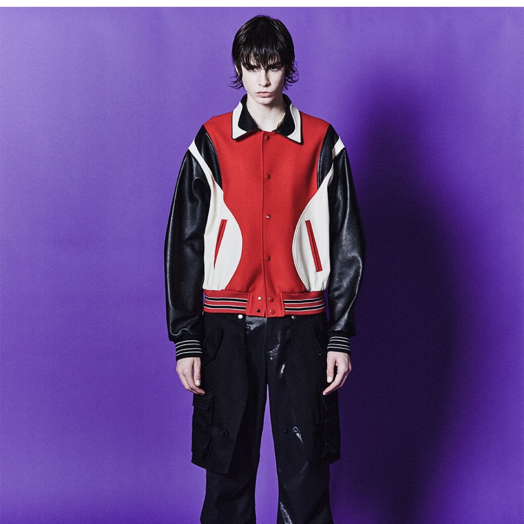 Nike Air Force 1 '07 Low White, [KREAM 단독] ADSB Andersson Bell Robyn Varsity Jacket Red 착용 스타일 - 2