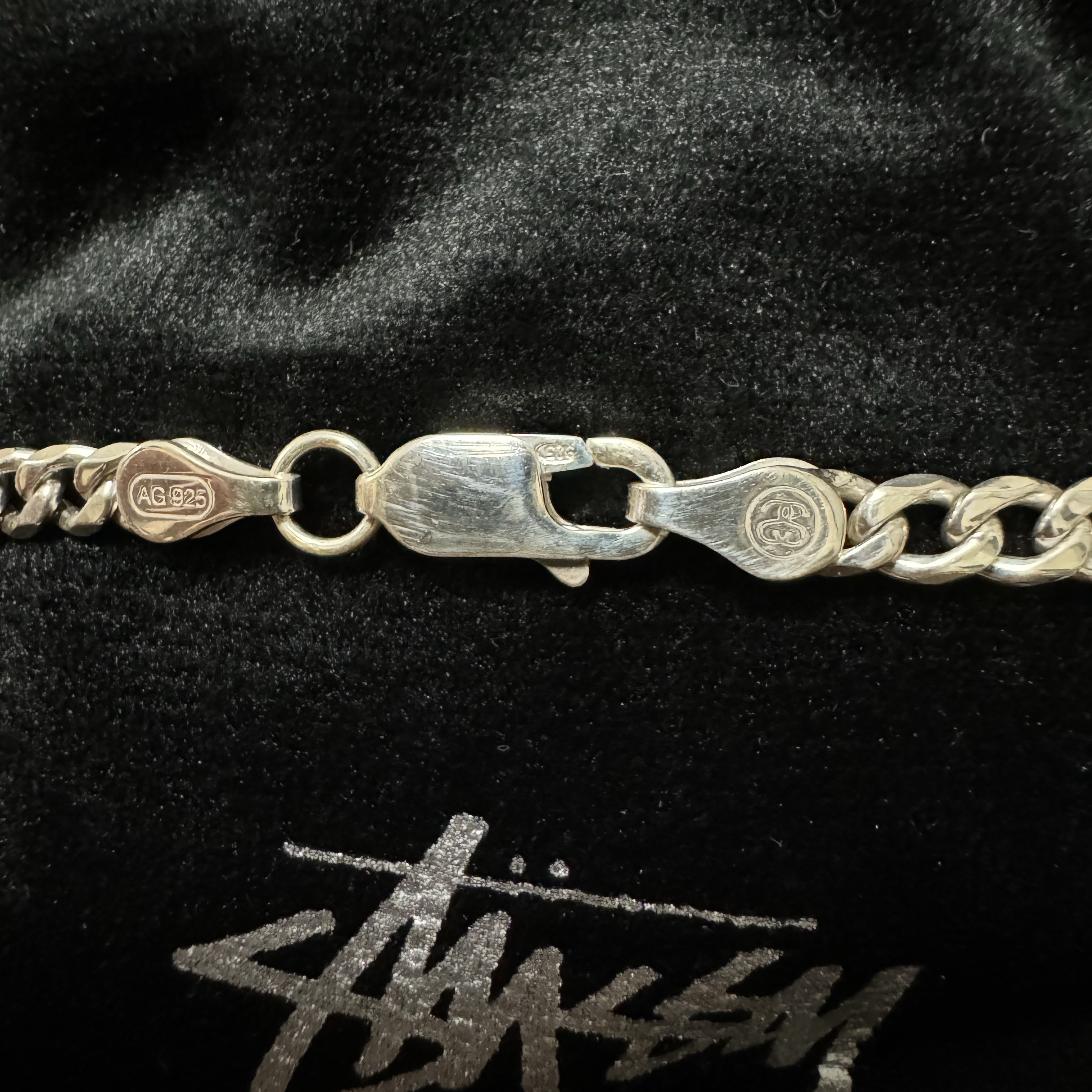 Stussy Swirly S Chain Sterling Silver 착용 스타일 - 3