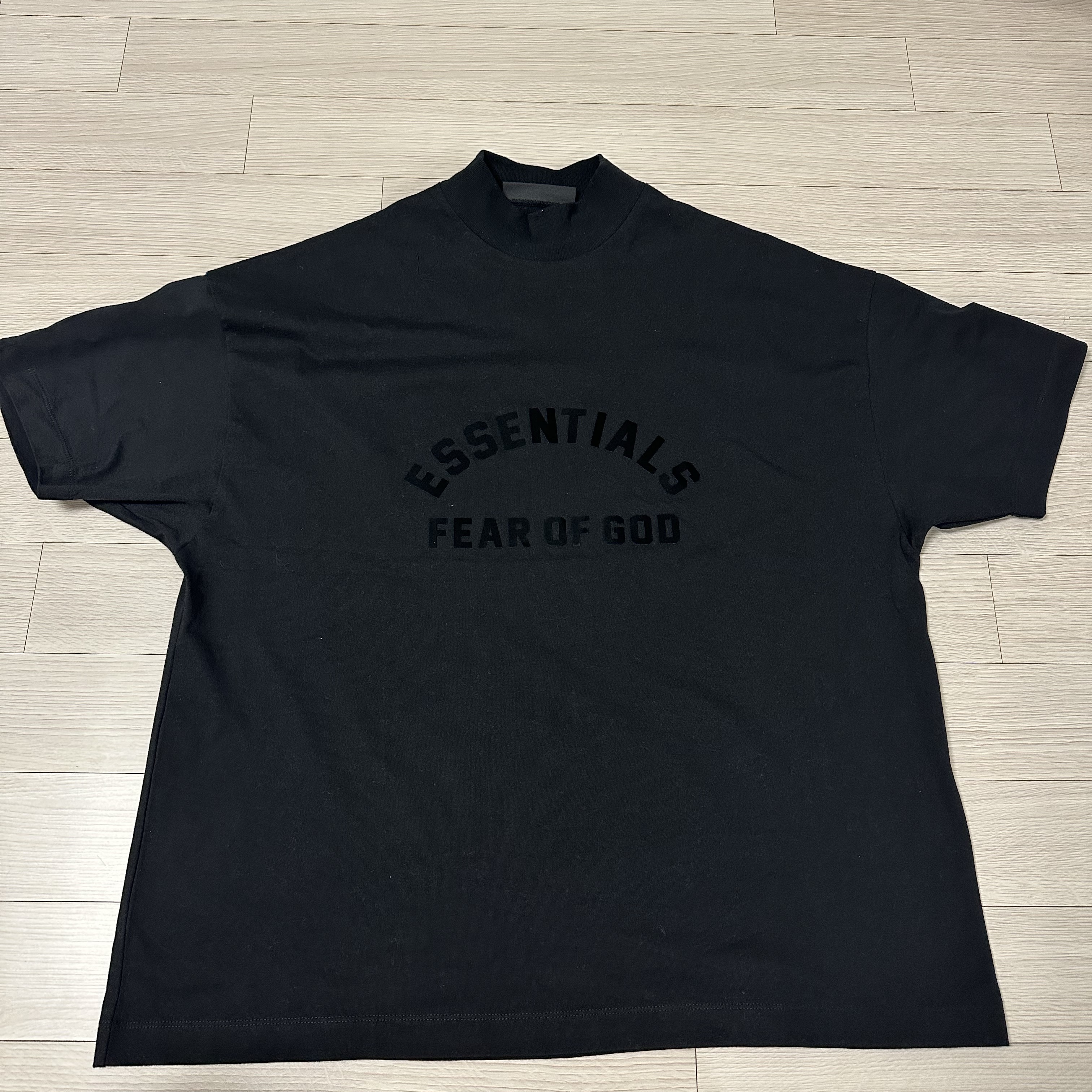 Essentials The Black Collection T-Shirt Black - 23SS 착용 스타일