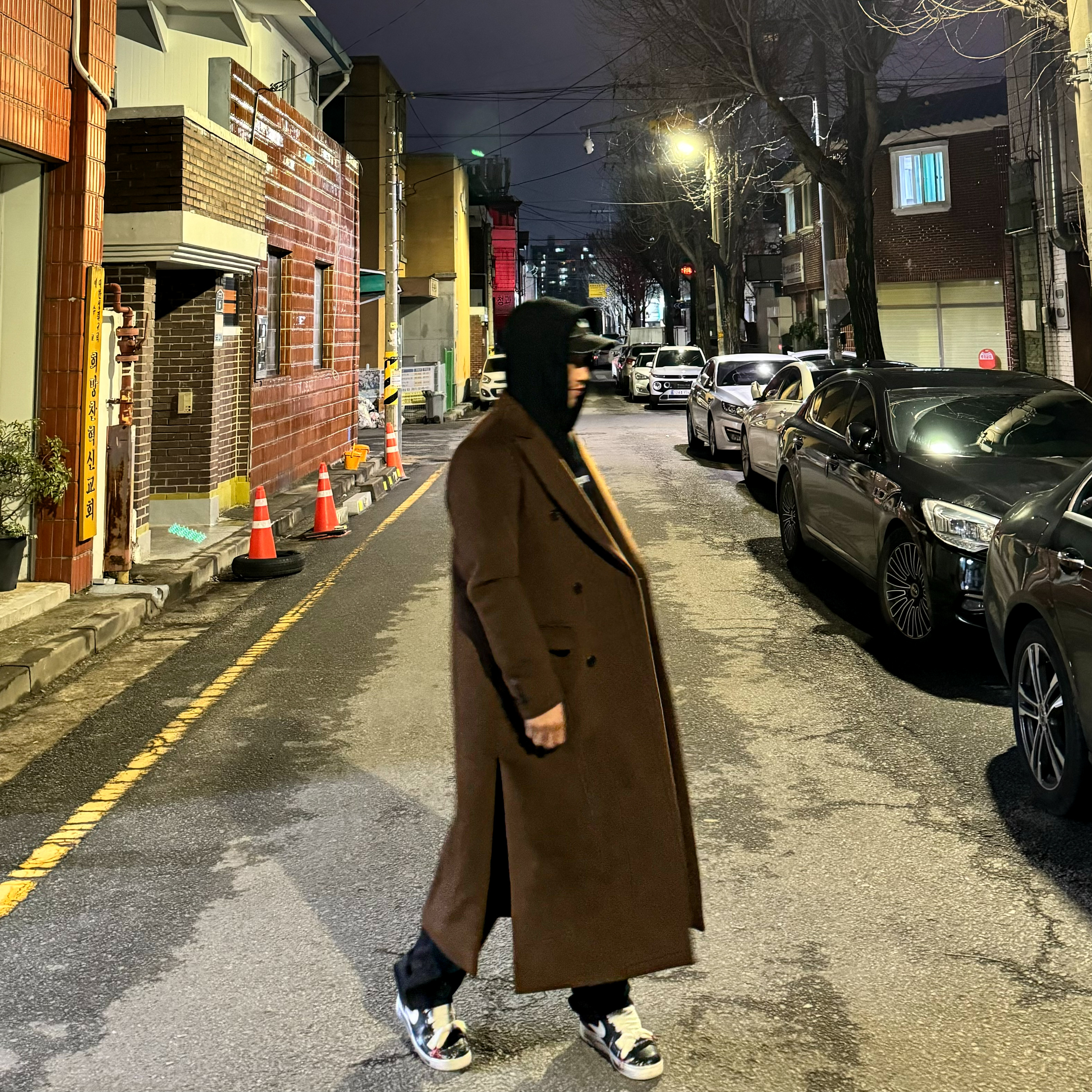 Supreme Box Logo Hooded Sweatshirt Black - 23FW, Nike x Peaceminusone Air Force 1 Low Para-Noise 착용 스타일 - 2