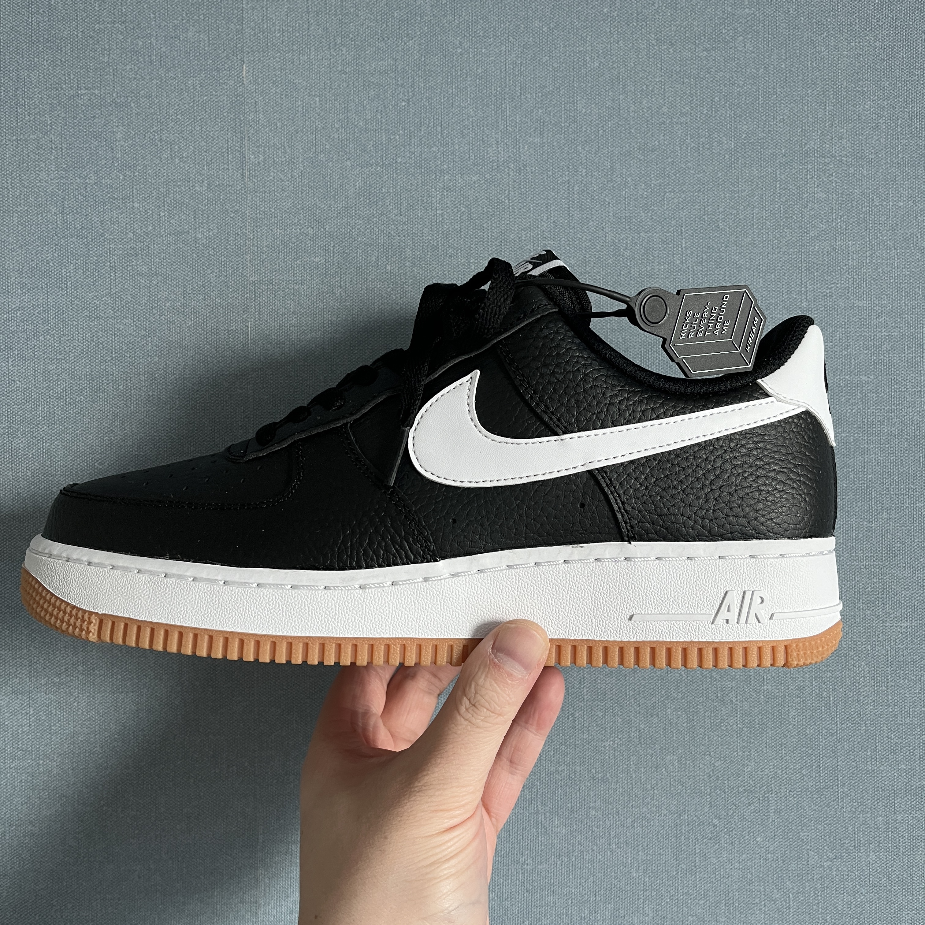 Nike Air Force 1 '07 Low Gum 착용 스타일