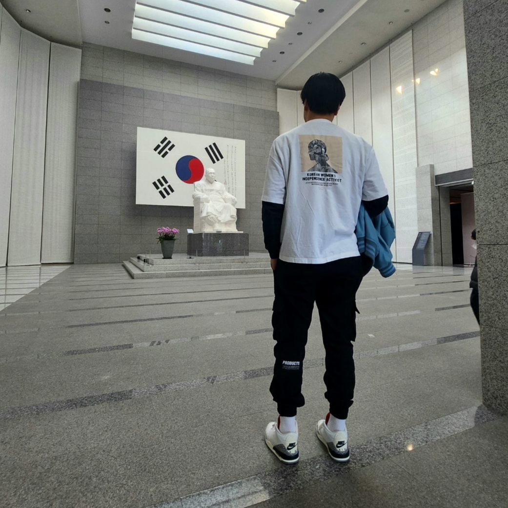 Jordan 3 Retro White Cement Reimagined 착용 스타일 - 1