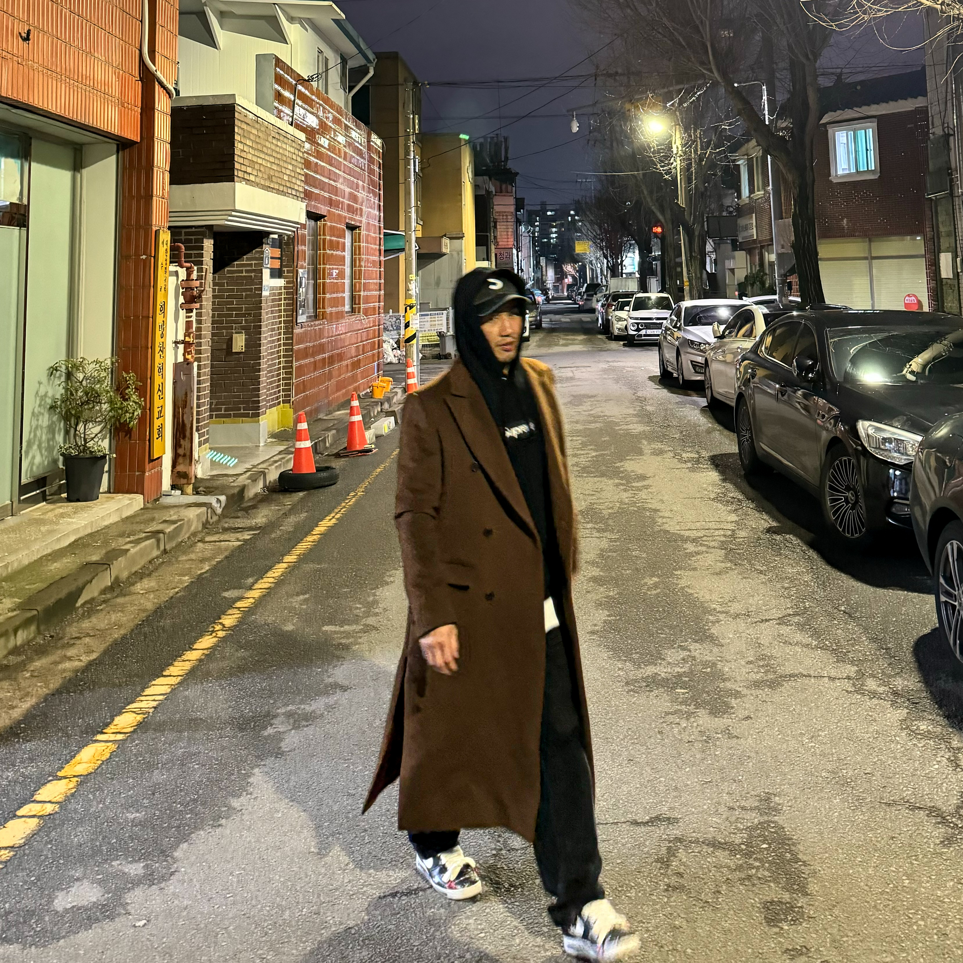Supreme Box Logo Hooded Sweatshirt Black - 23FW, Nike x Peaceminusone Air Force 1 Low Para-Noise 착용 스타일 - 1