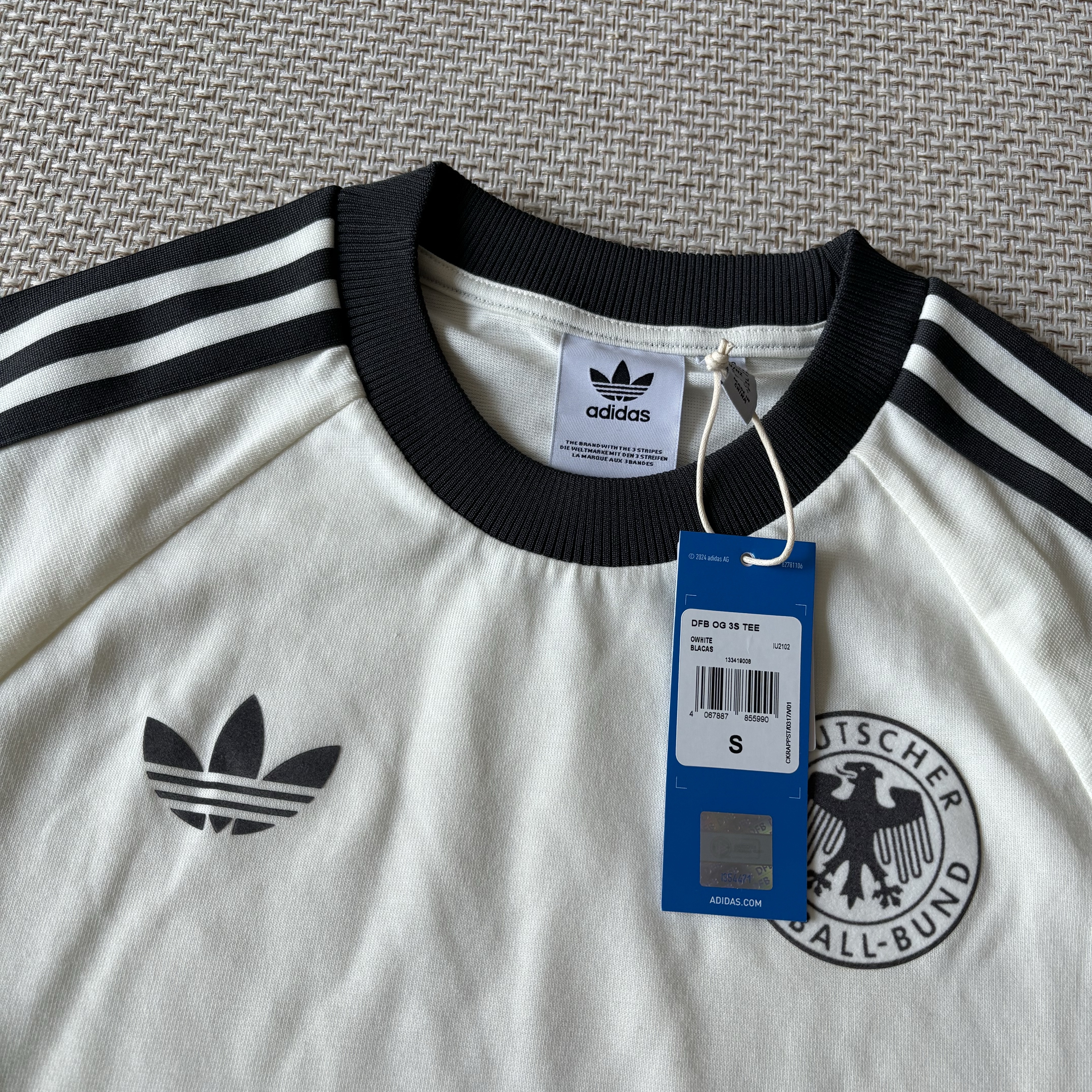 Adidas German Adicolor Classic 3-Stripes T-Shirt Off White - KR Sizing 착용 스타일 - 2