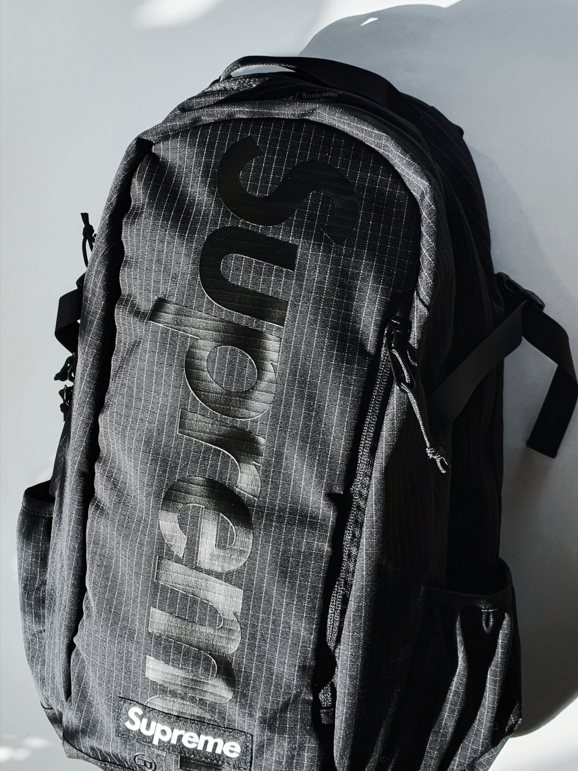 Supreme Backpack Black - 24SS 착용 스타일