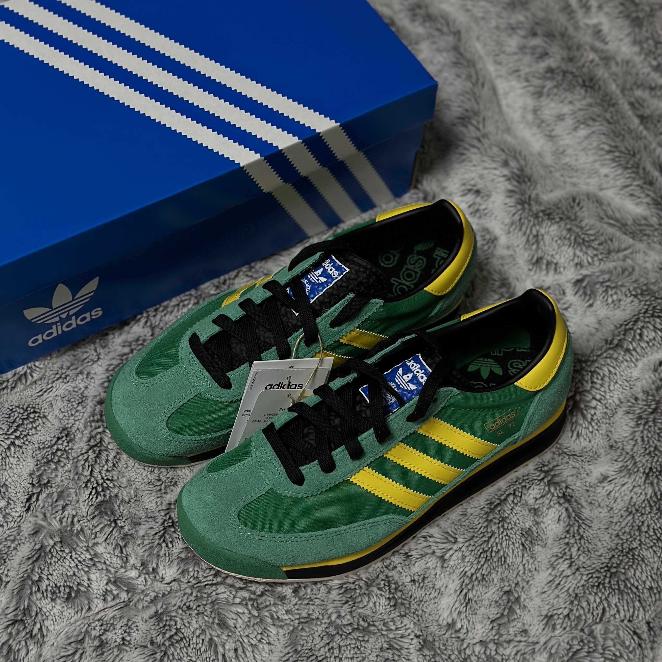 Adidas SL 72 RS Green Yellow 착용 스타일