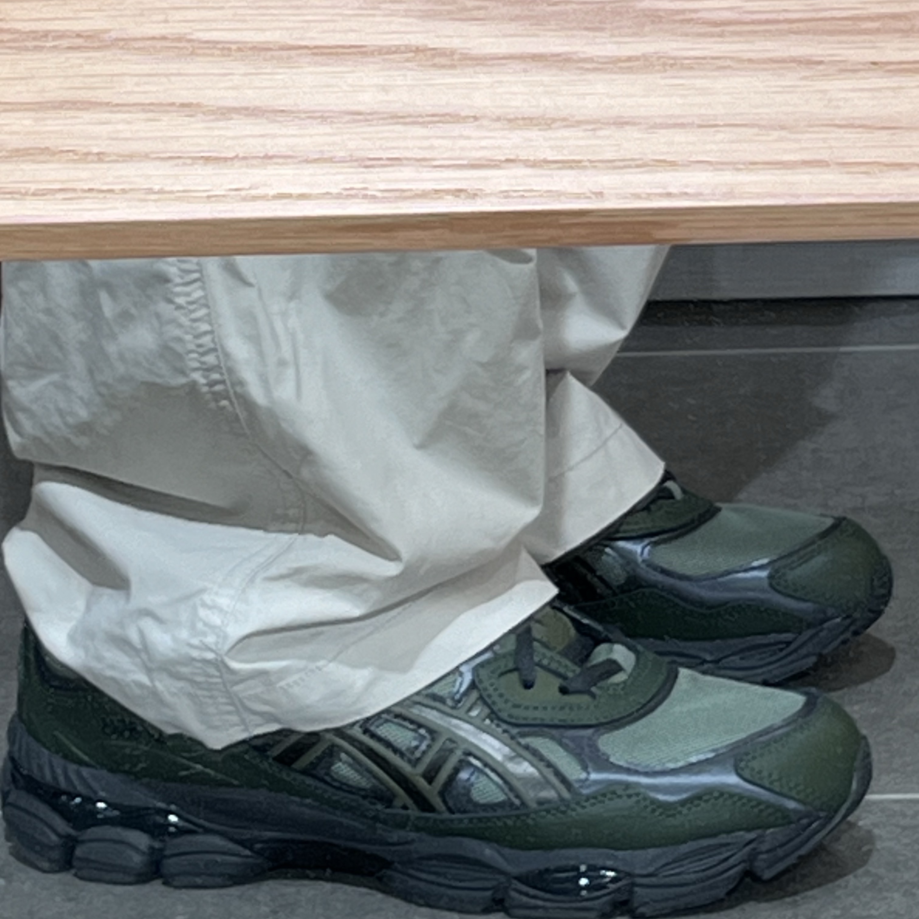 Asics Gel-NYC Moss Forest 착용 스타일