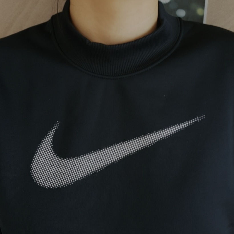 (W) Nike Therma-Fit All Time GX Crew Sweatshirts Black - Asia 착용 스타일 - 3
