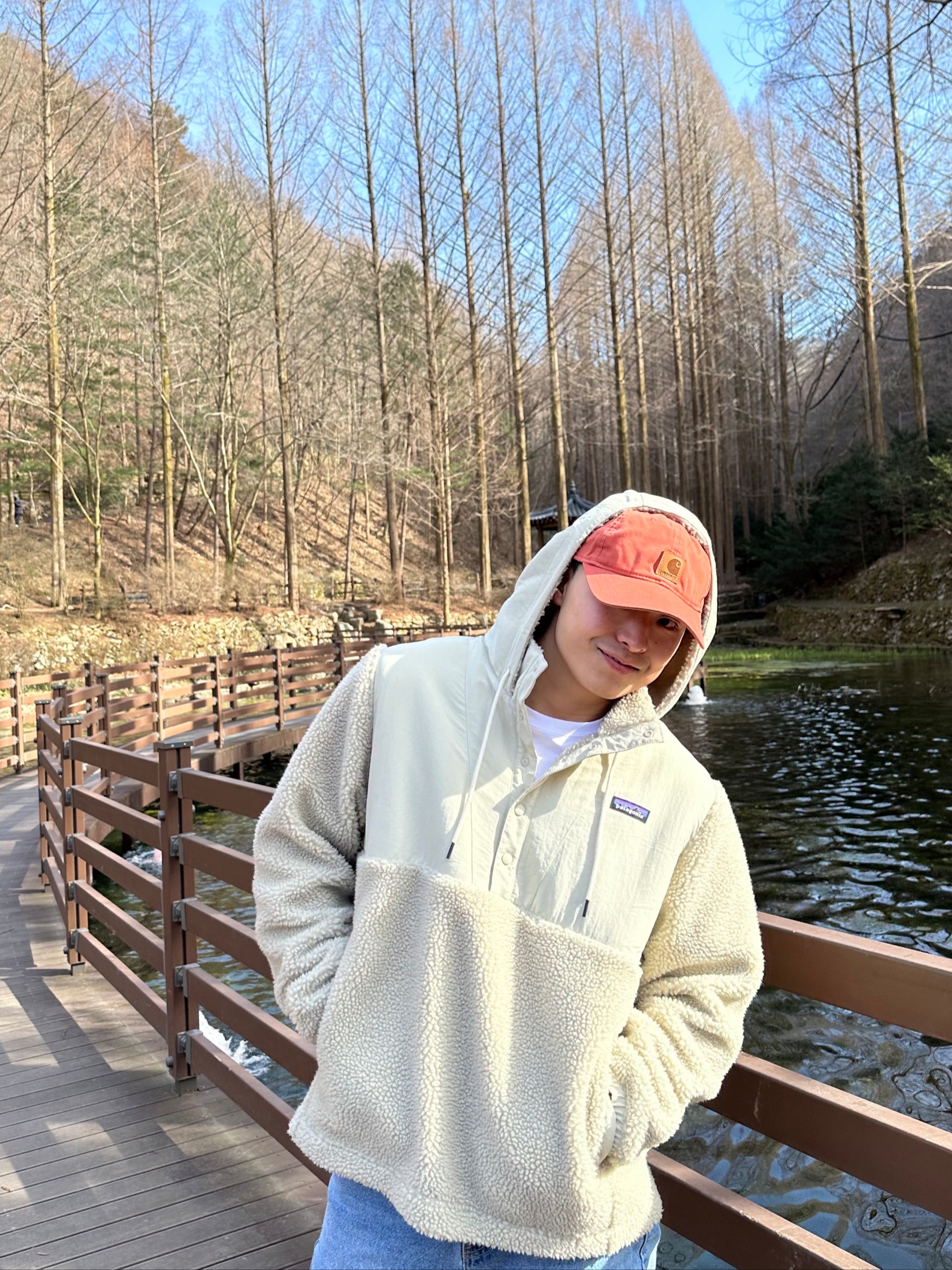 Carhartt Canvas Cap Red, (W) Patagonia Shelled Retro-X Fleece Pullover Pelican 착용 스타일 - 3