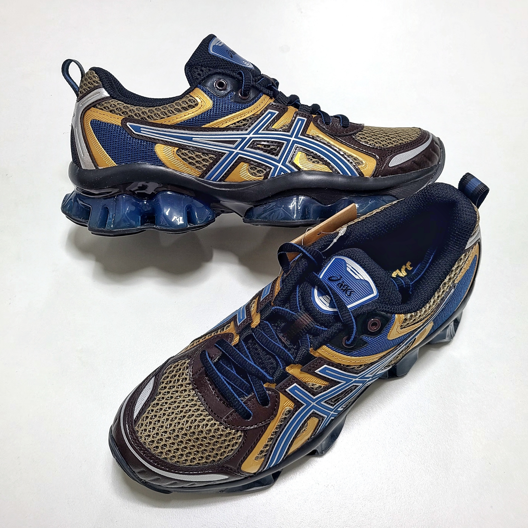 Asics Gel-Quantum Kinetic Pepper Light Indigo 착용 스타일