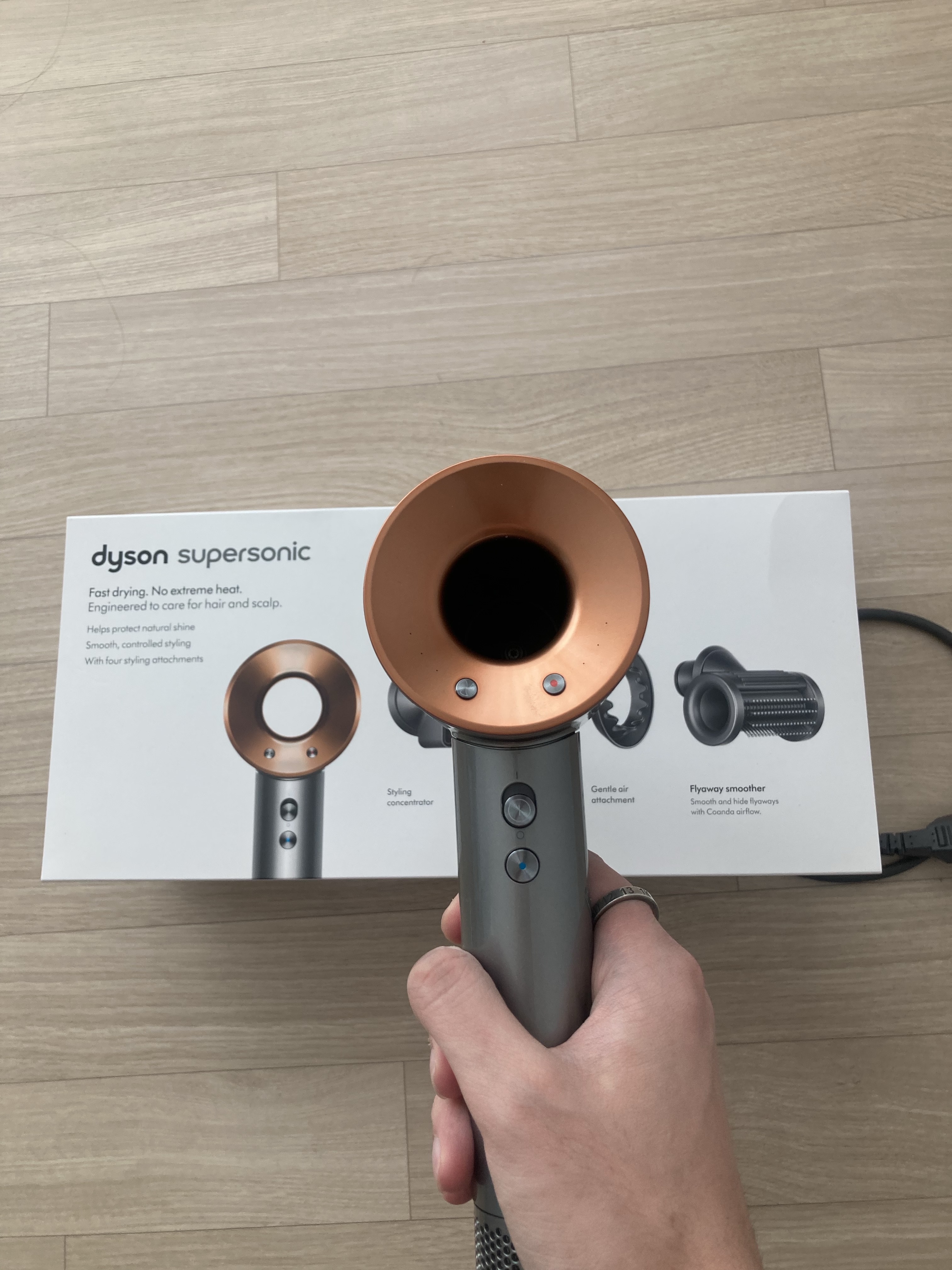 Dyson Supersonic Hair Dryer Nickel Copper (Korean Ver.) 착용 스타일