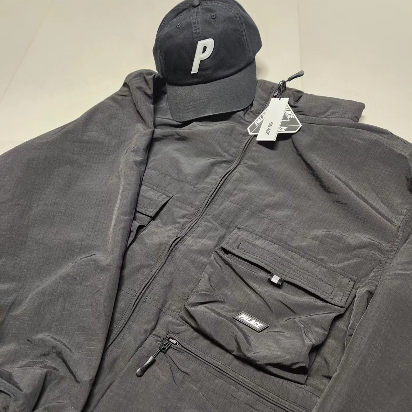 Palace Bare Levels Jacket Black - 24SS, Palace P 6-Panel Cap Black - 24SS 착용 스타일 - 1