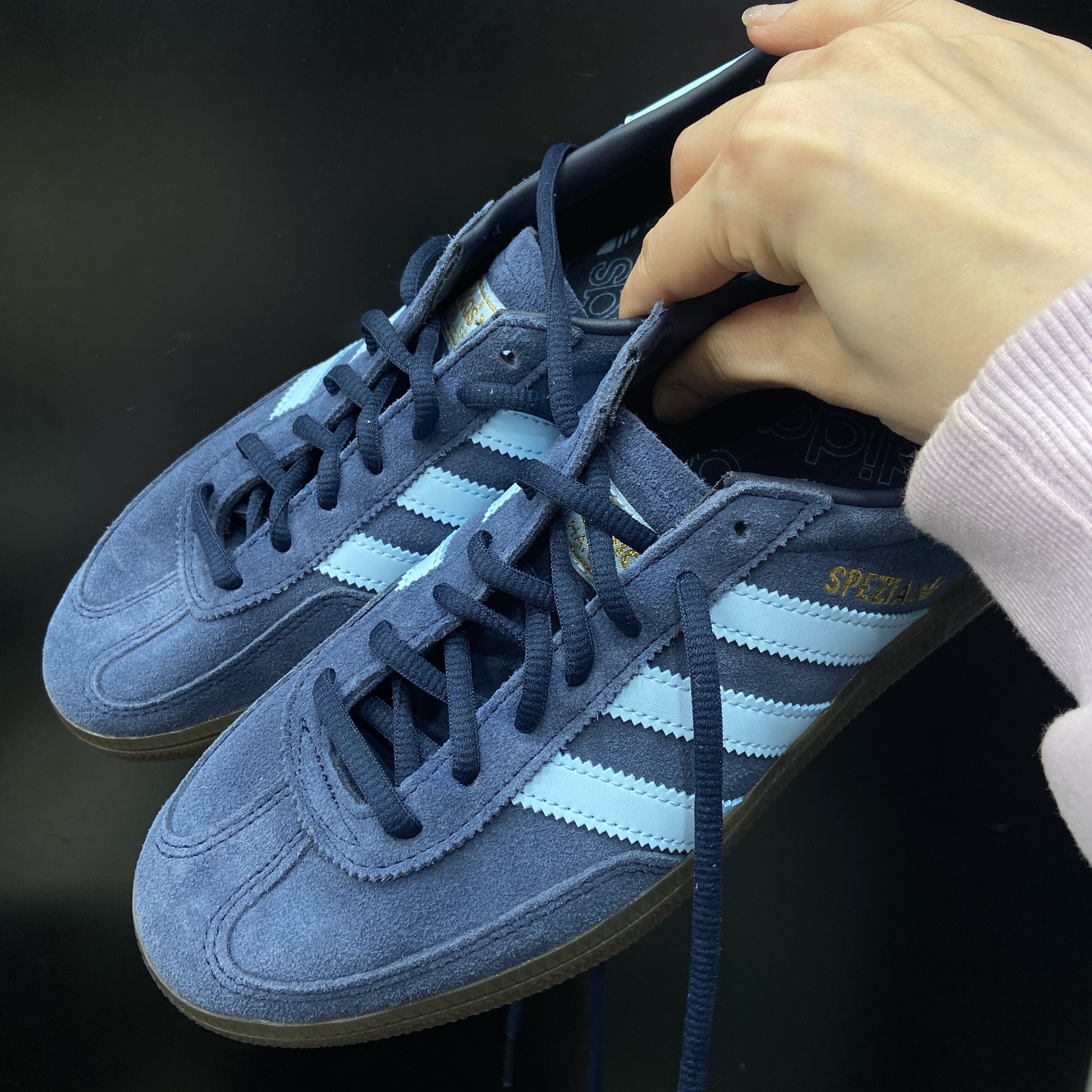 Adidas Spezial Handball Collegiate Navy 착용 스타일 - 1