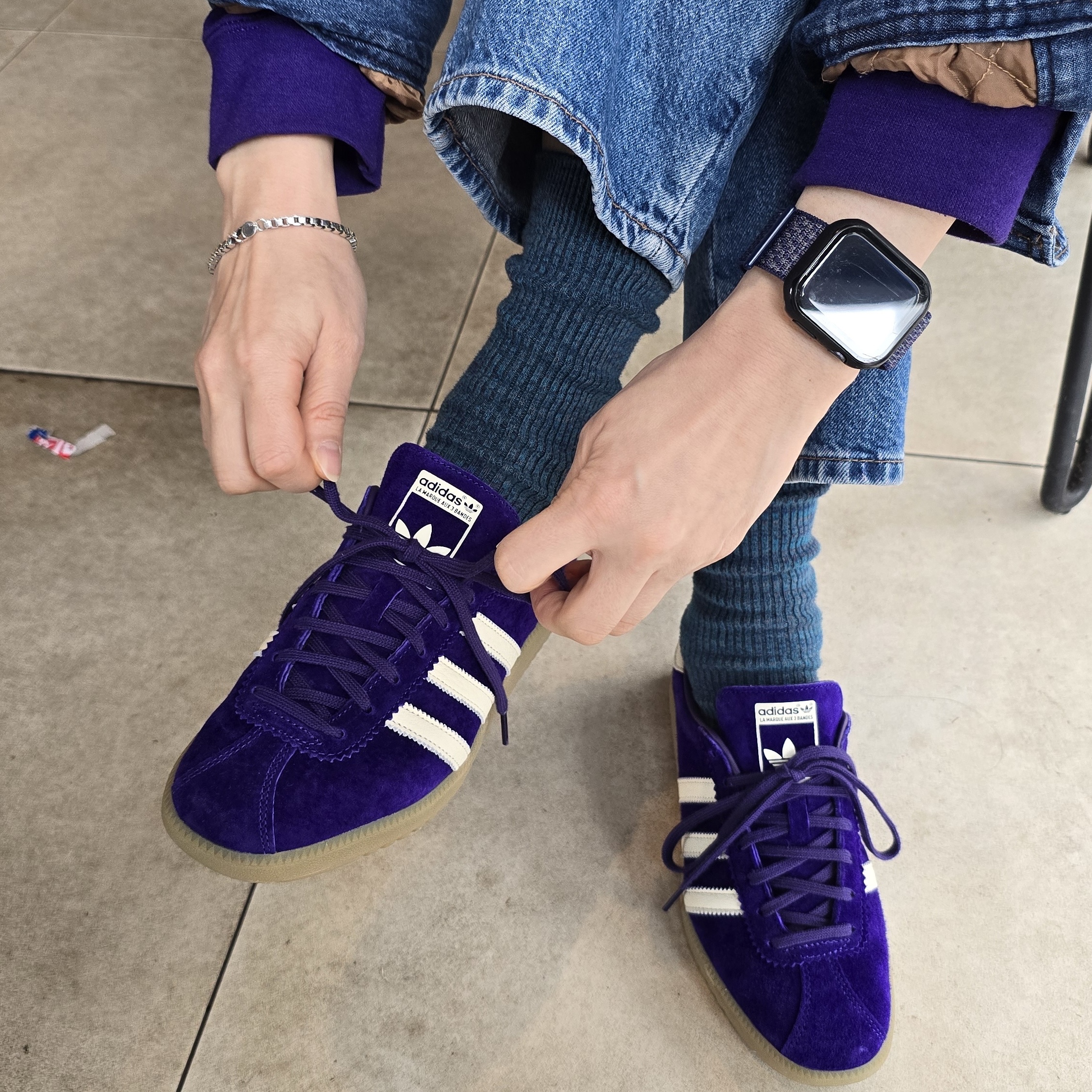 Adidas Bermuda College Purple Cream White 착용 스타일