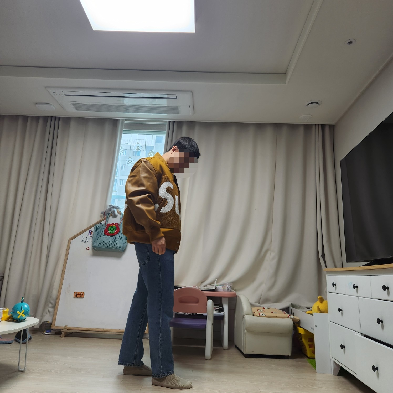 Supreme Big Logo Chenille Varsity Jacket Mustard - 24SS 착용 스타일 - 2