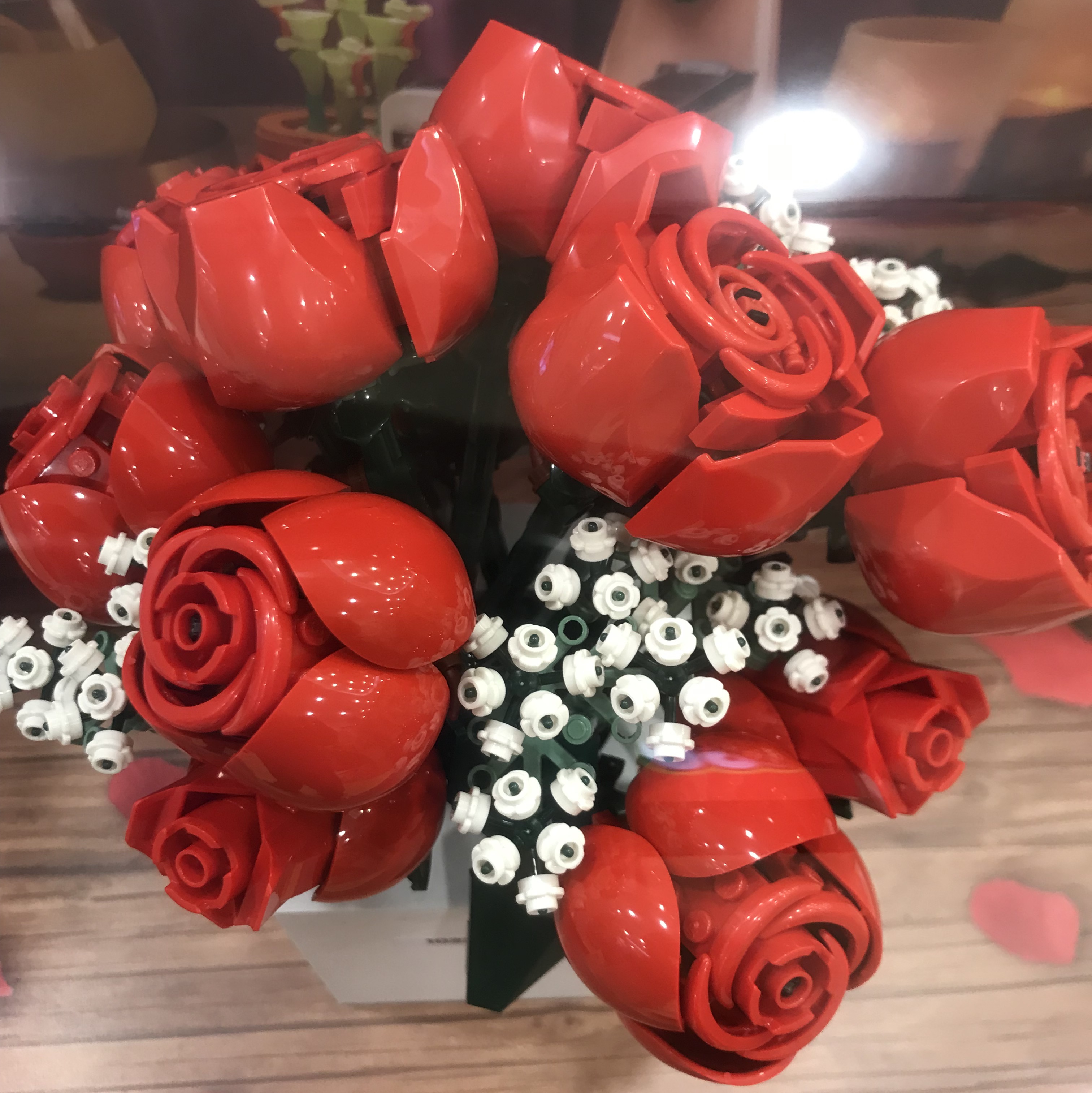 Lego Bouquet of Roses 착용 스타일