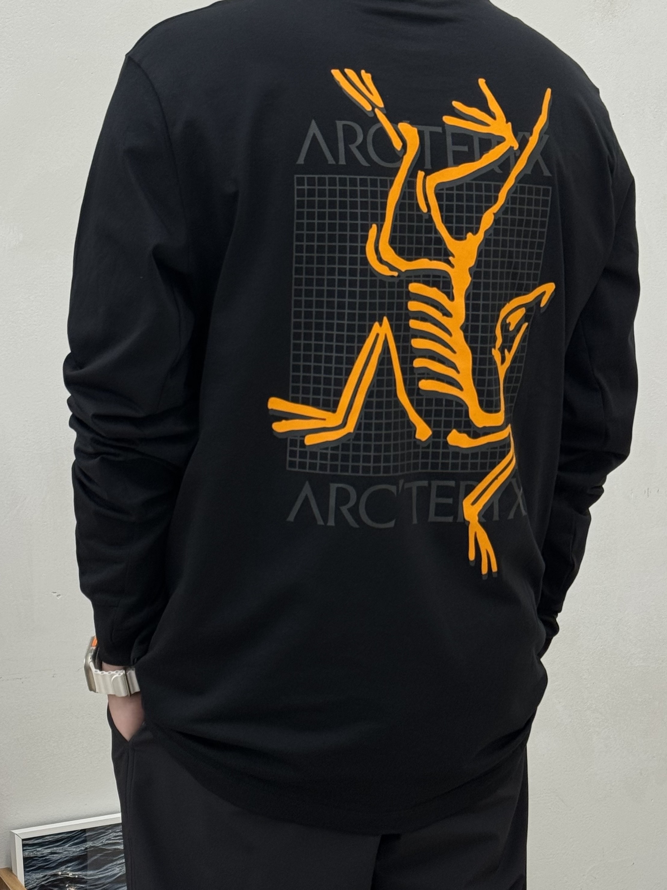 Arc'teryx Arc'Multi Bird Logo LS T-Shirt Black 착용 스타일 - 2