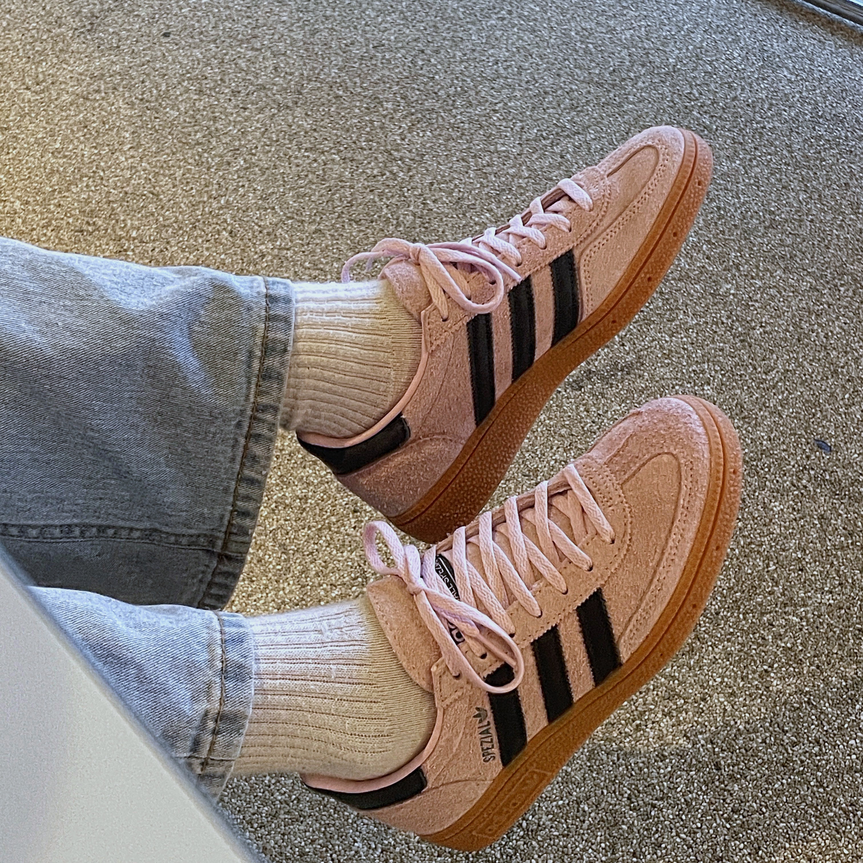 (W) Adidas Spezial Handball Clear Pink 착용 스타일