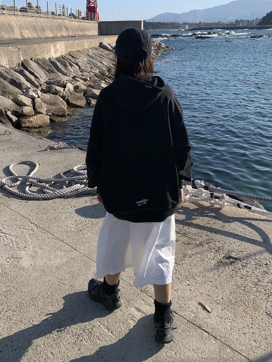 Opening Project Identity Hoodie Black, Nike ACG Mountain Fly Low Gore-Tex SE Dark Smoke Grey 착용 스타일 - 1