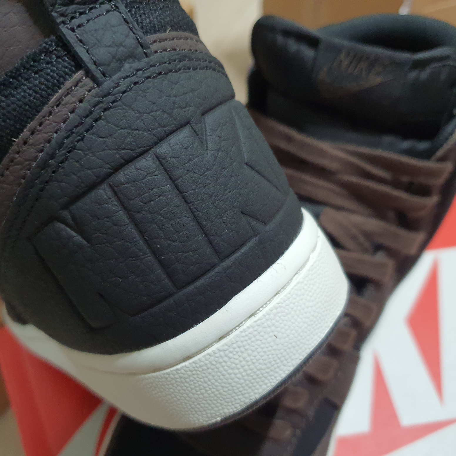 Nike Terminator High SE Velvet Brown 착용 스타일 - 3