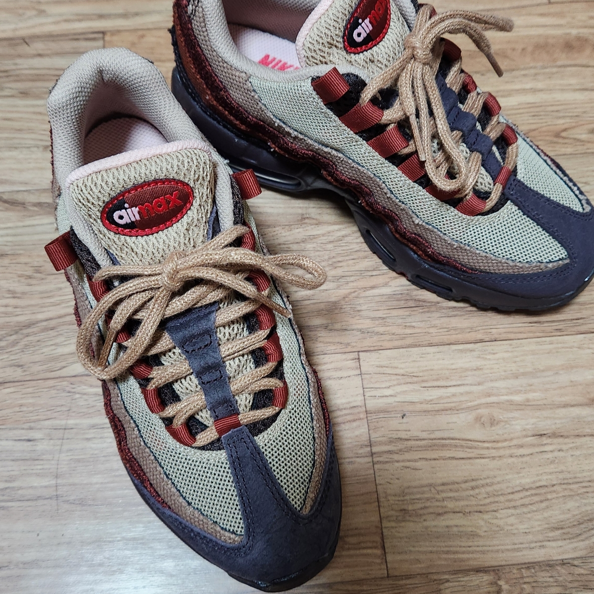(W) Nike Air Max 95 Mars Stone 착용 스타일