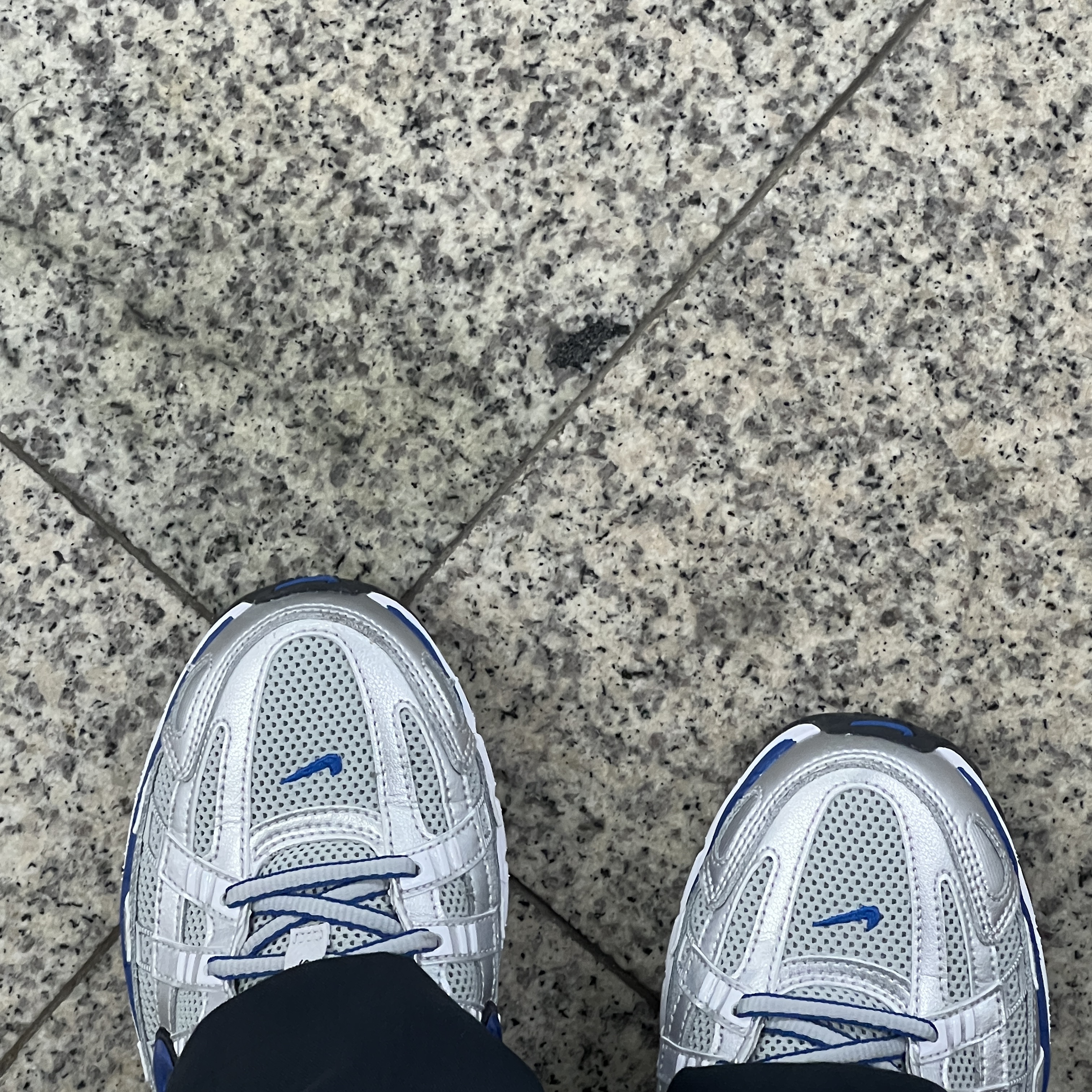 (W) Nike P-6000 Laser Blue 착용 스타일