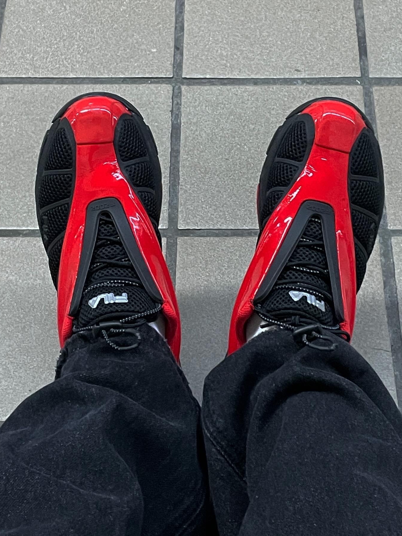 Fila Replica 2002 Black Red 착용 스타일 - 4