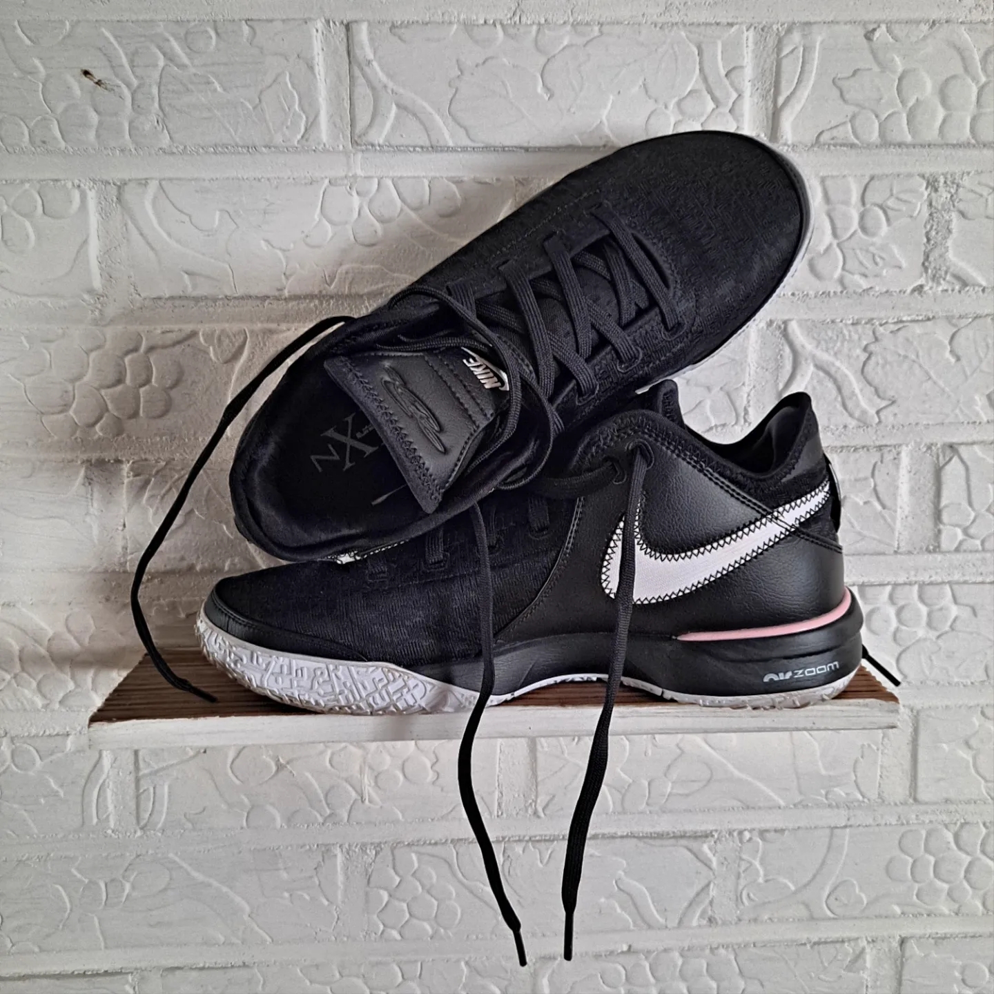 Nike Zoom LeBron NXXT Gen Black Medium Soft Pink 착용 스타일