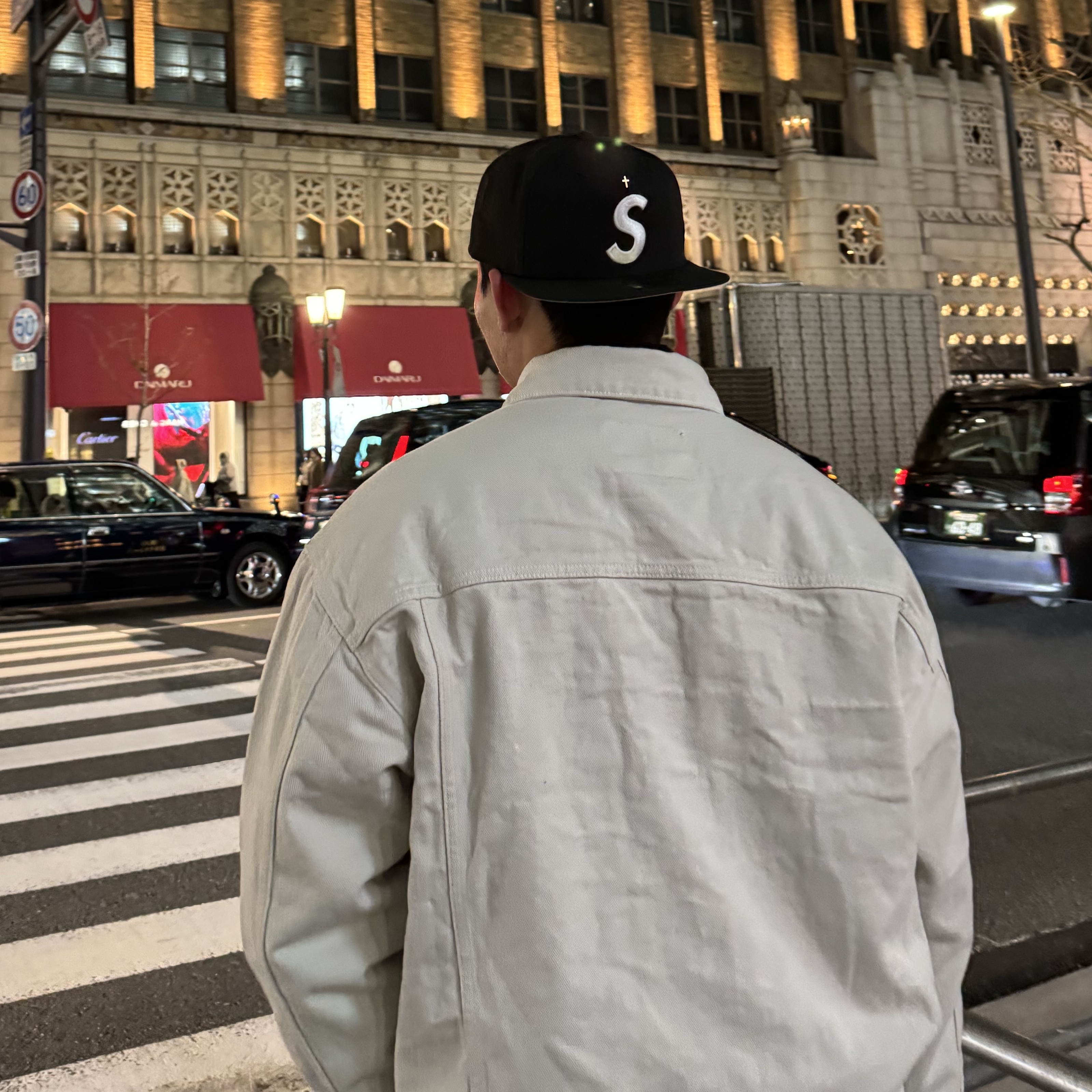 Supreme Gold Cross S Logo New Era Black - 24SS 착용 스타일 - 4