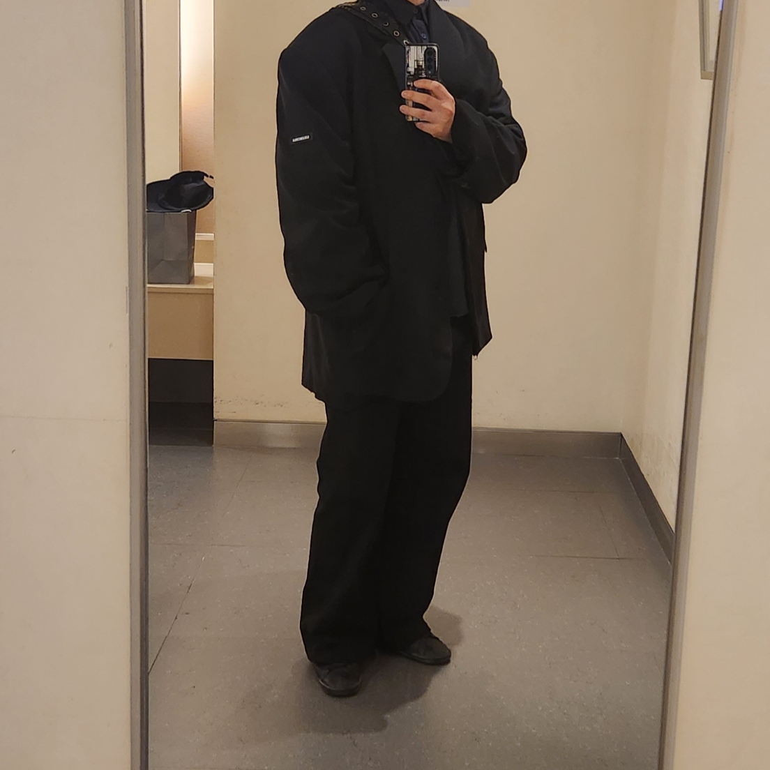 Balenciaga Skater Tailored Jacket Black 착용 스타일