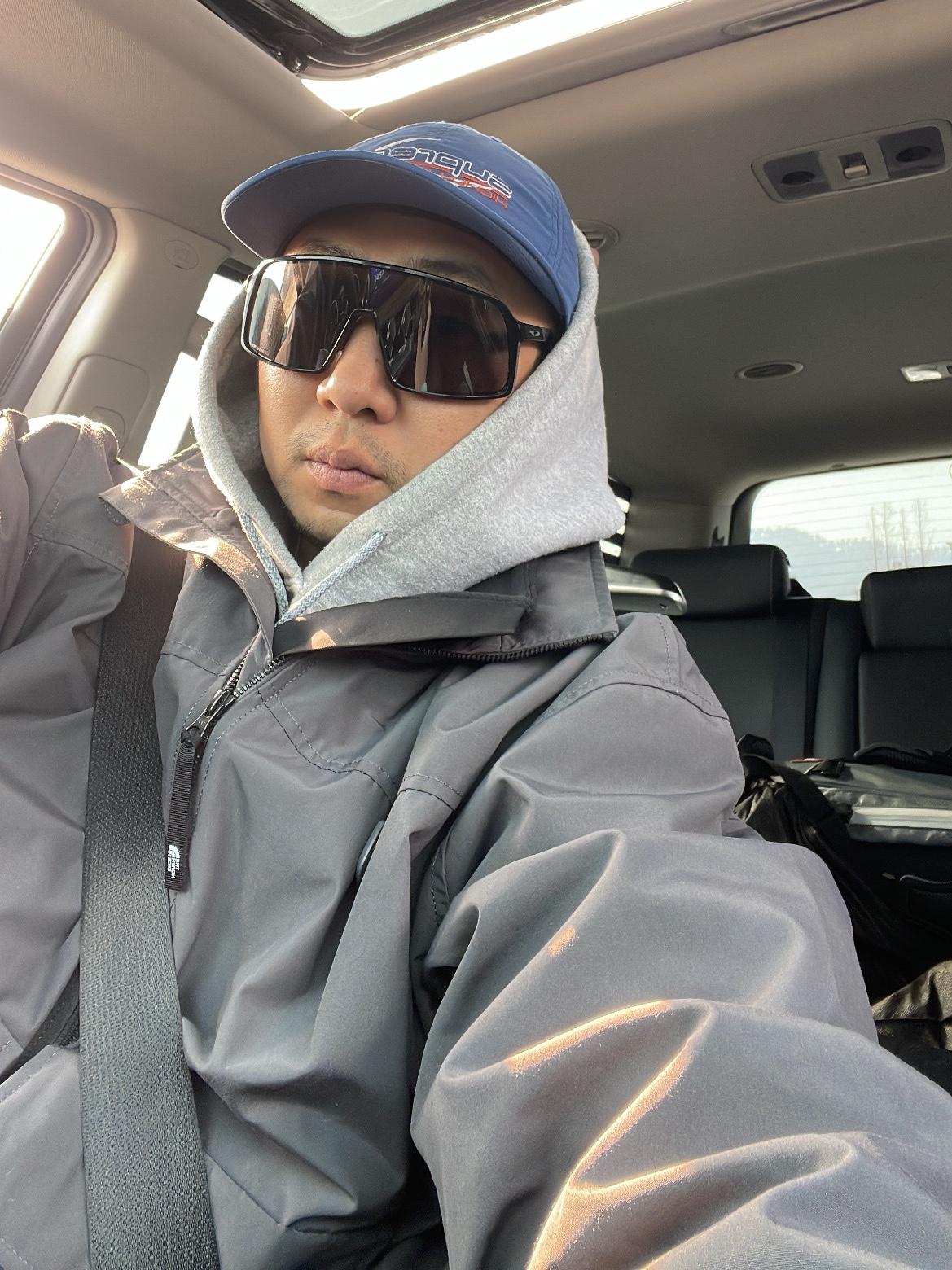The North Face White Label Neilton Jacket Dark Gray, Asics GT-2160 White Illusion Blue 착용 스타일 - 3